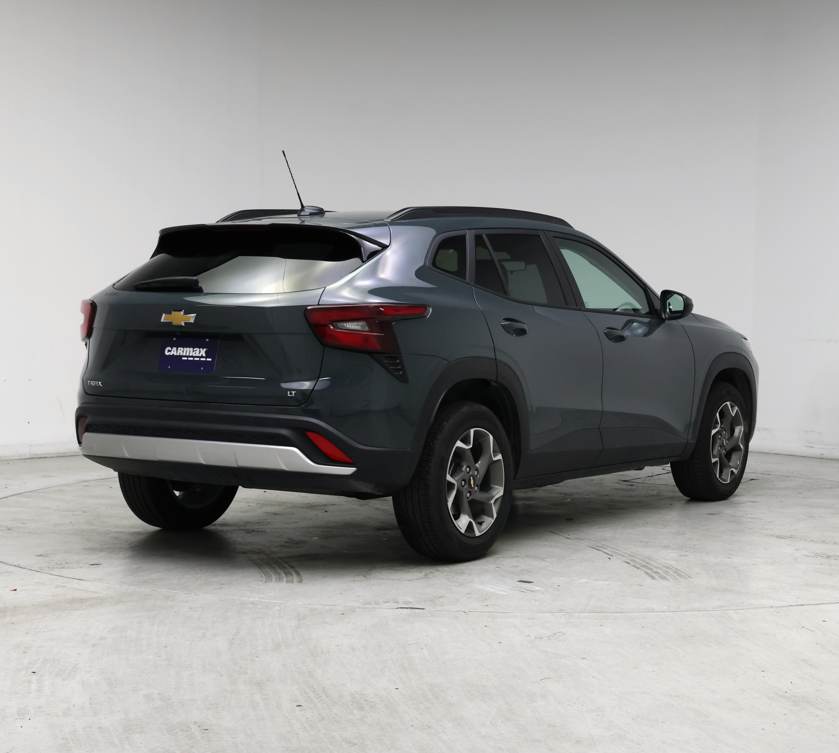 Thumbnail: 2025 Chevrolet Trax - 8