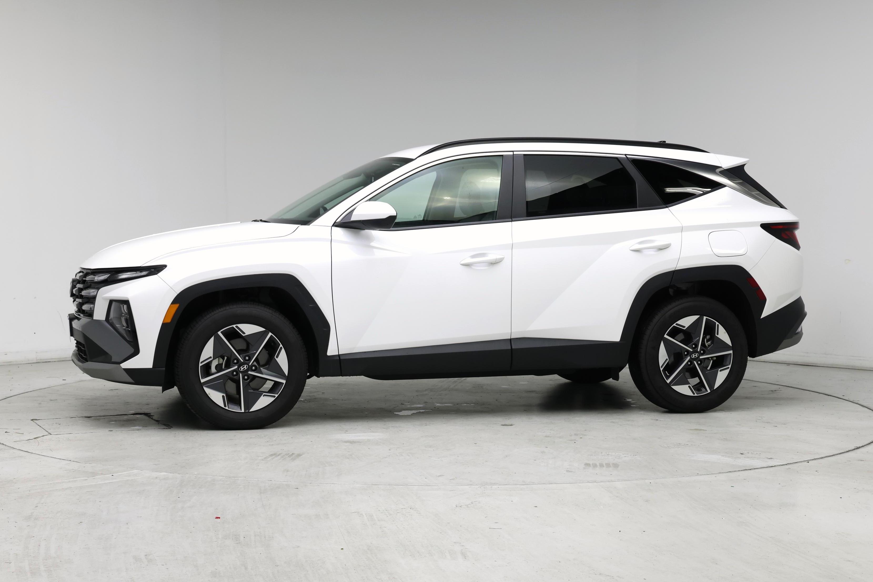 Thumbnail: 2025 Hyundai Tucson - 3