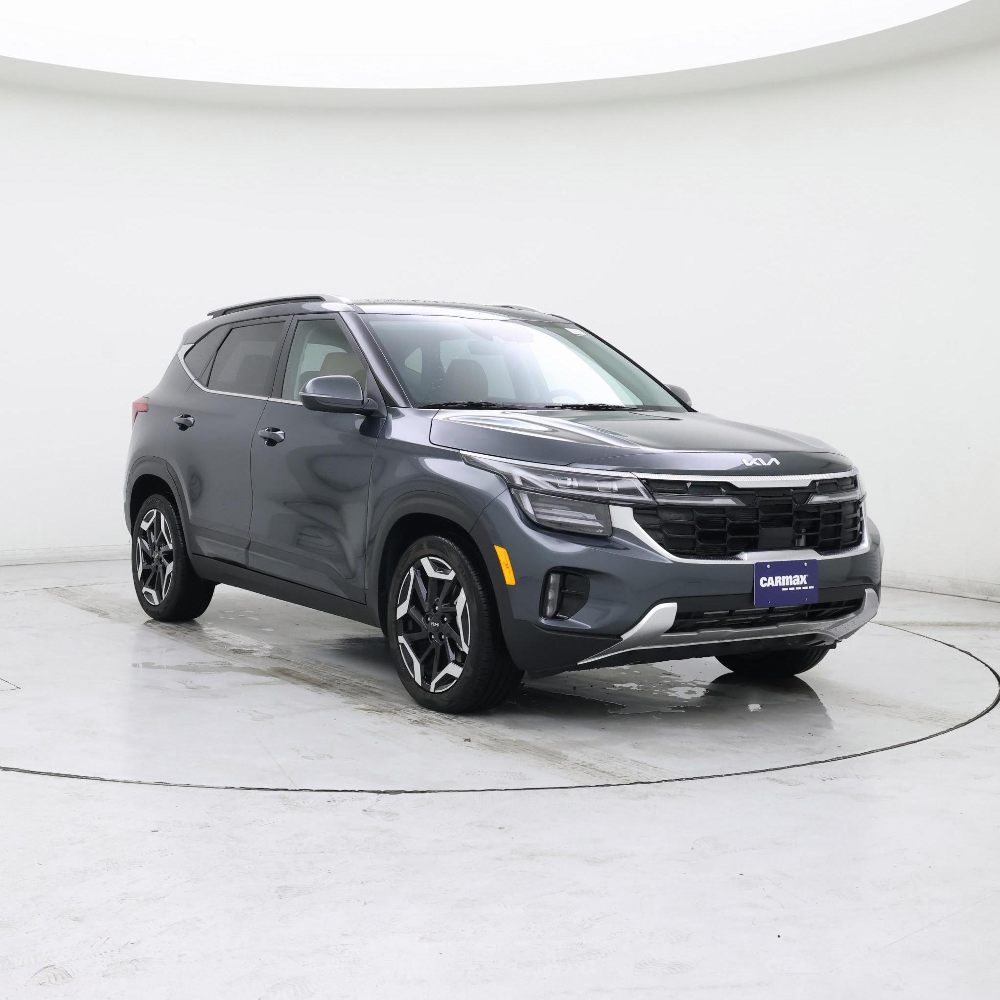 Gray 2024 Kia Seltos SUV / Crossover All-Wheel Drive Automatic