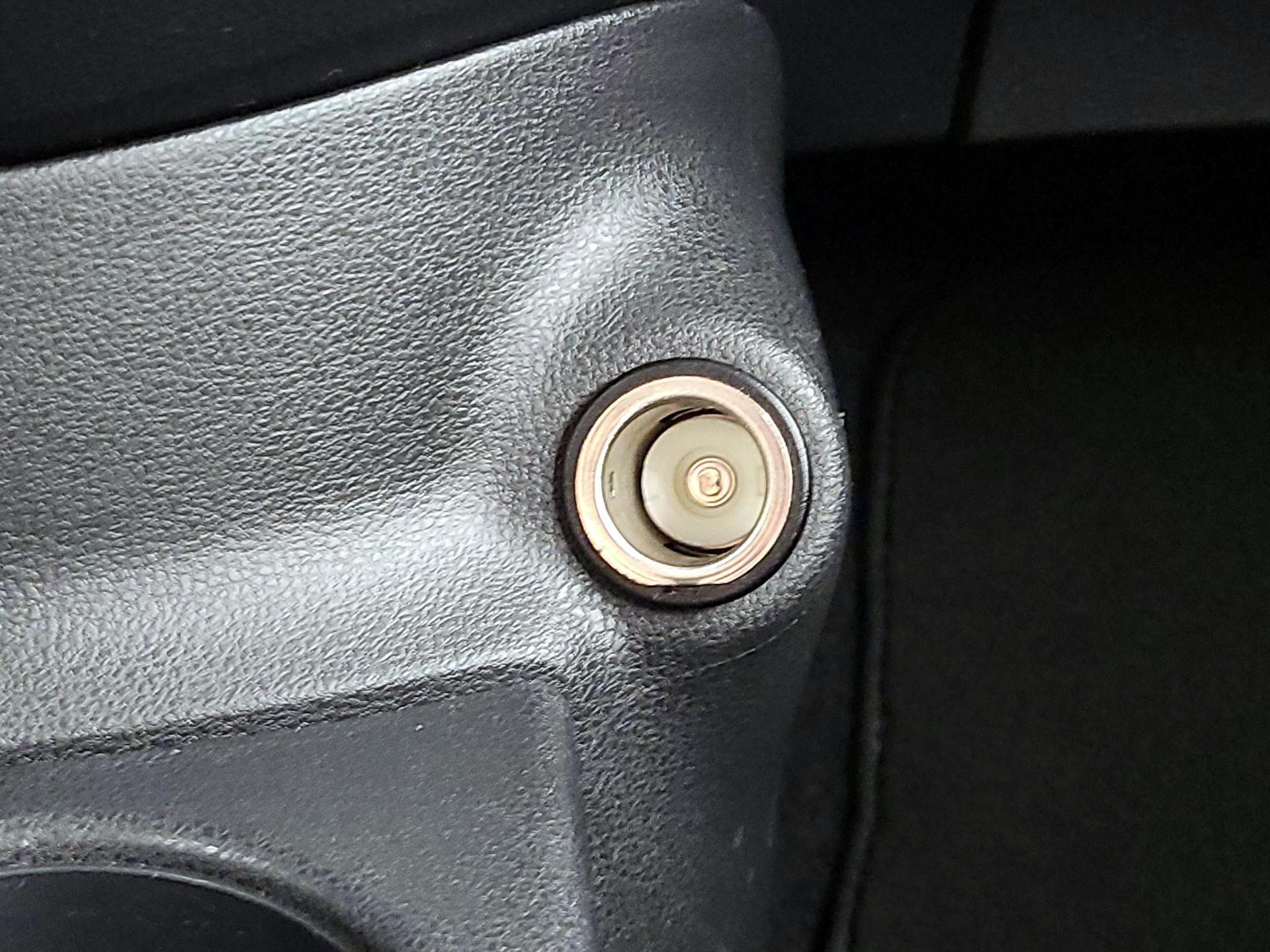 Thumbnail: 2018 Nissan Versa - 17