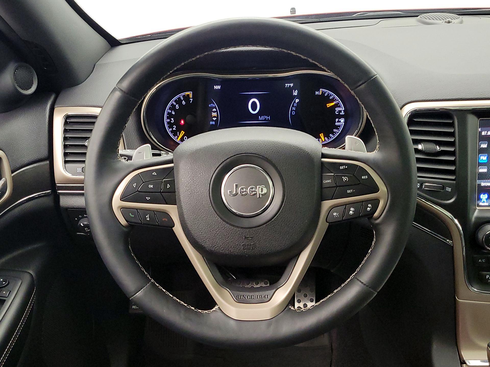 Thumbnail: 2017 Jeep Grand Cherokee - 10
