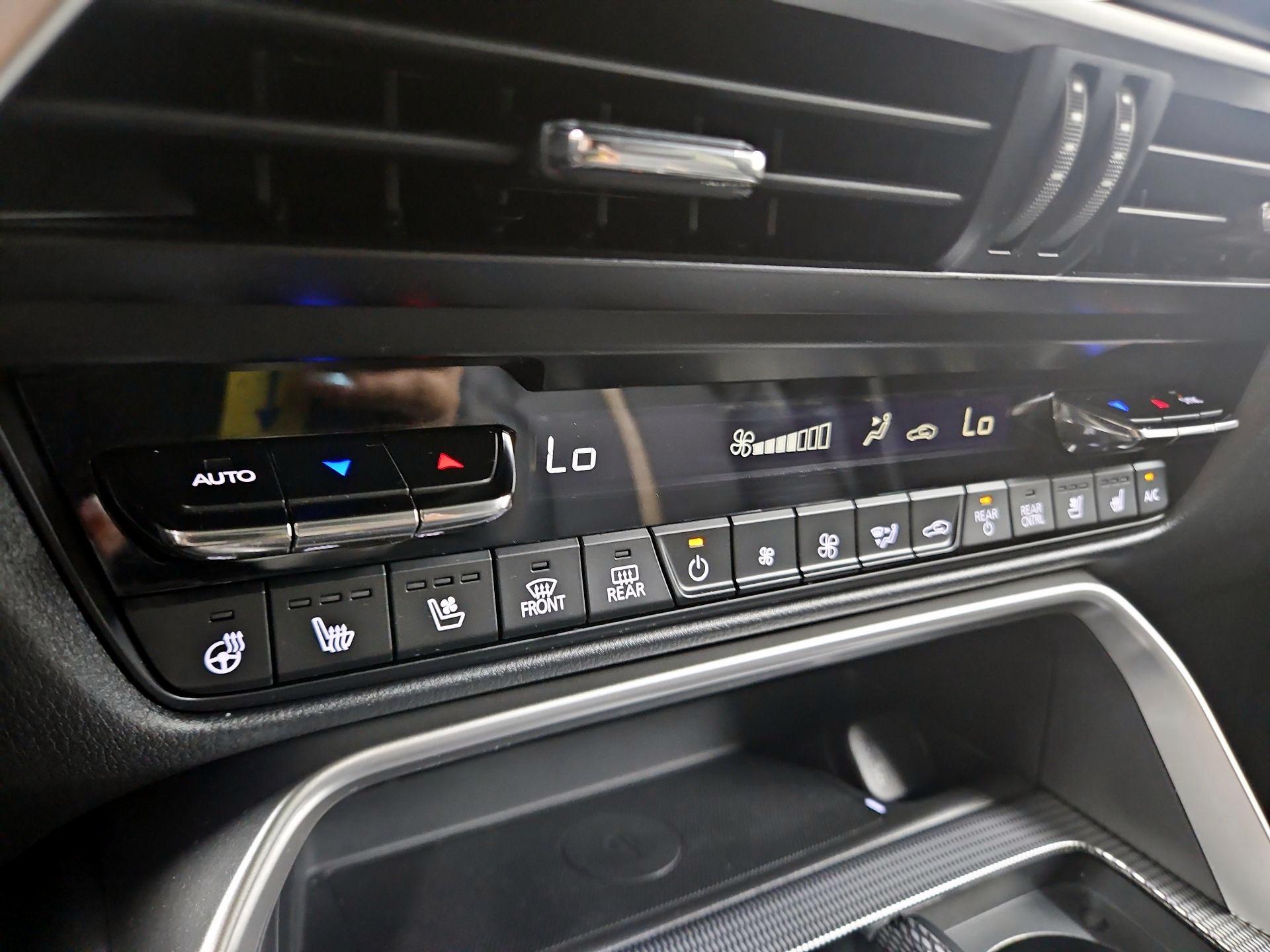 Thumbnail: 2024 Mazda CX-90 - 16
