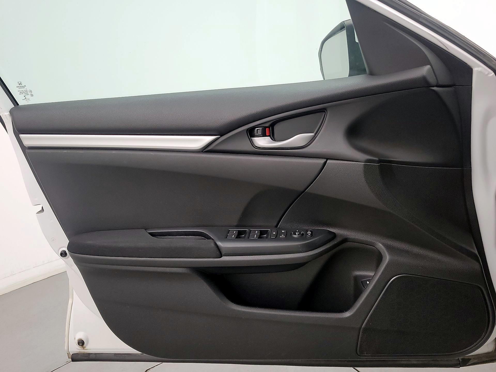Thumbnail: 2019 Honda Civic - 12