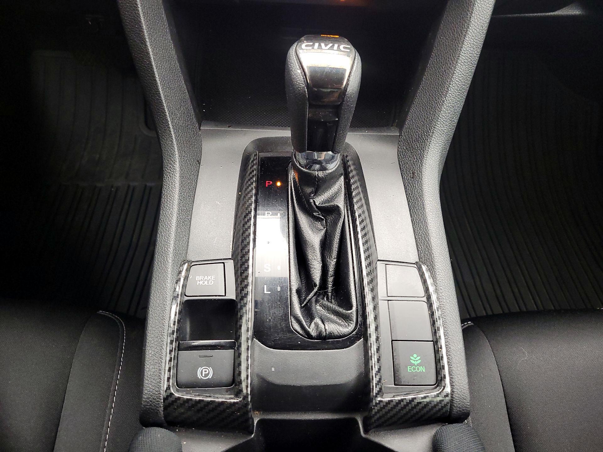 Thumbnail: 2019 Honda Civic - 17