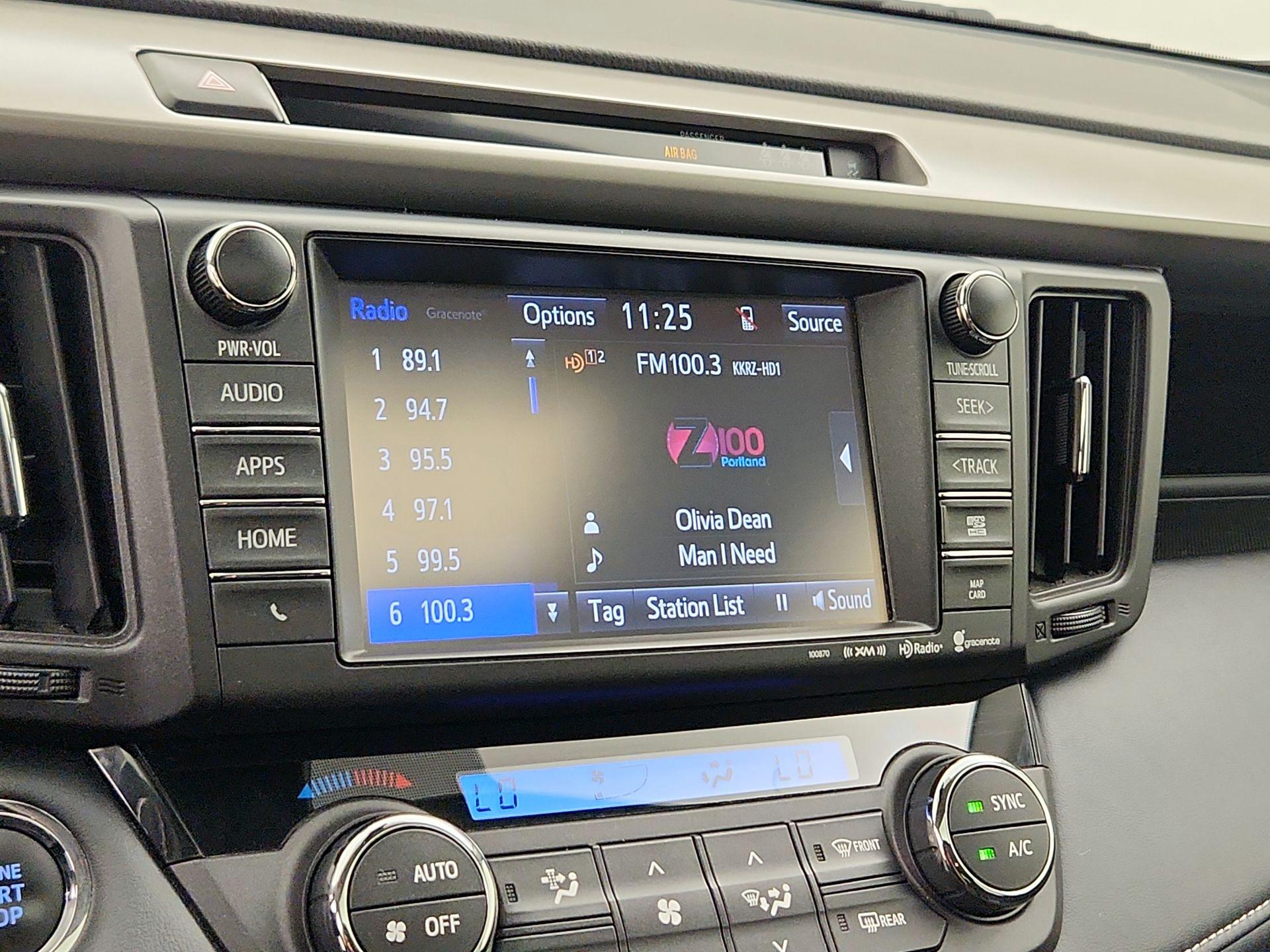 Thumbnail: 2018 Toyota RAV4 - 15