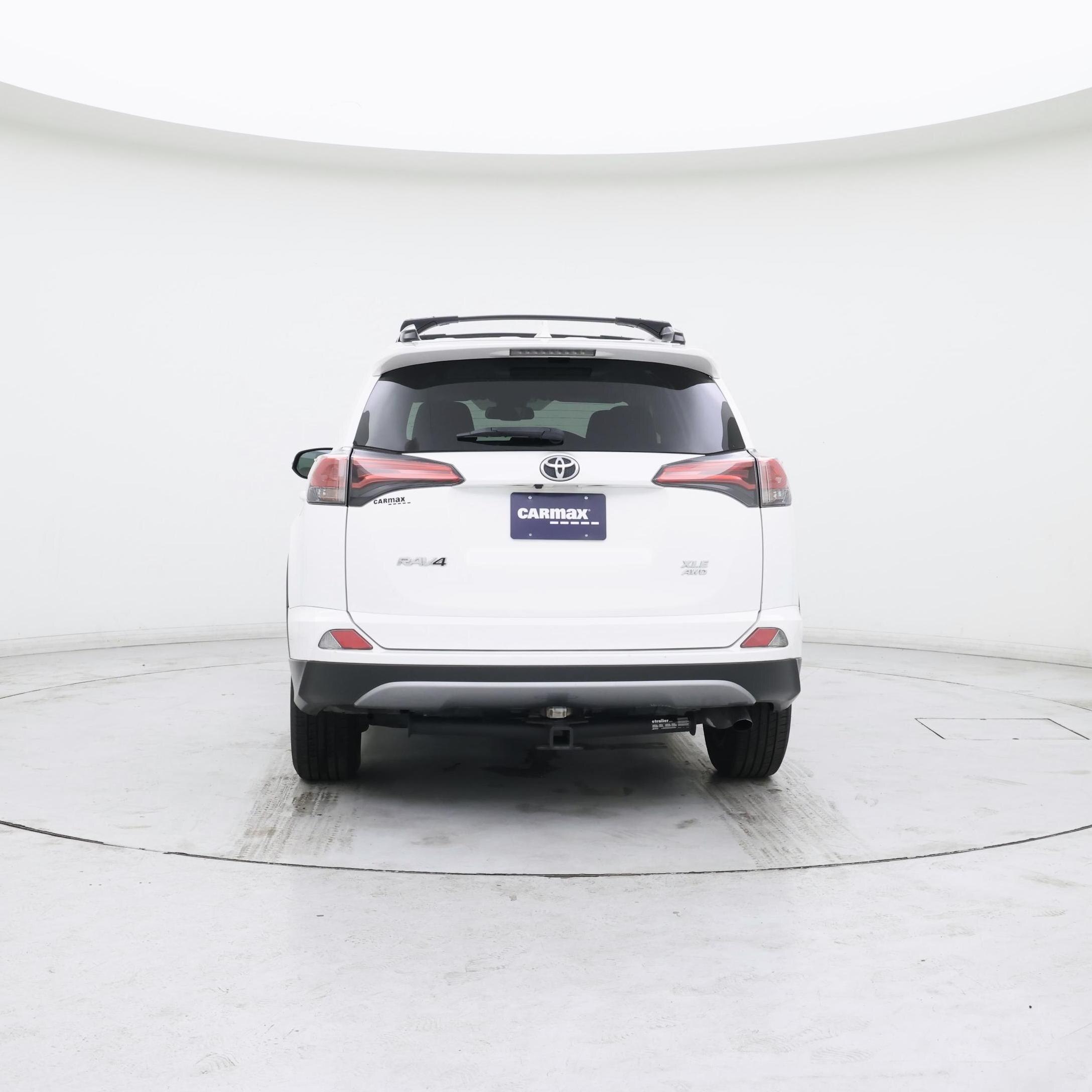 Thumbnail: 2018 Toyota RAV4 - 6