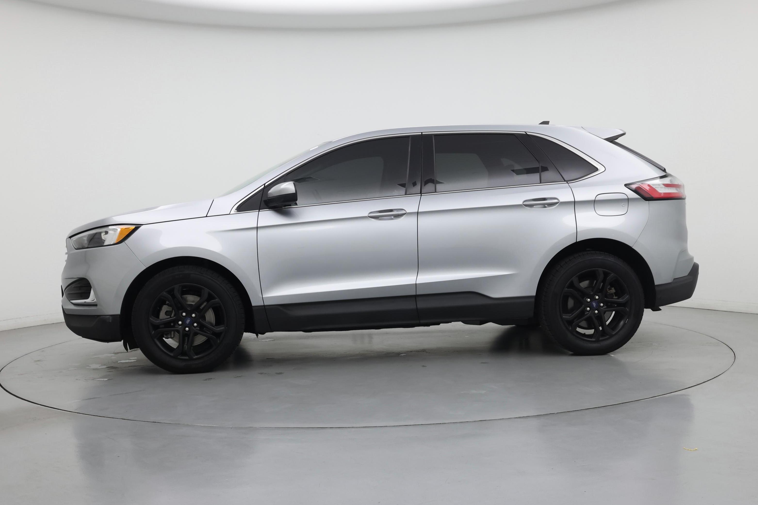 Thumbnail: 2022 Ford Edge - 3