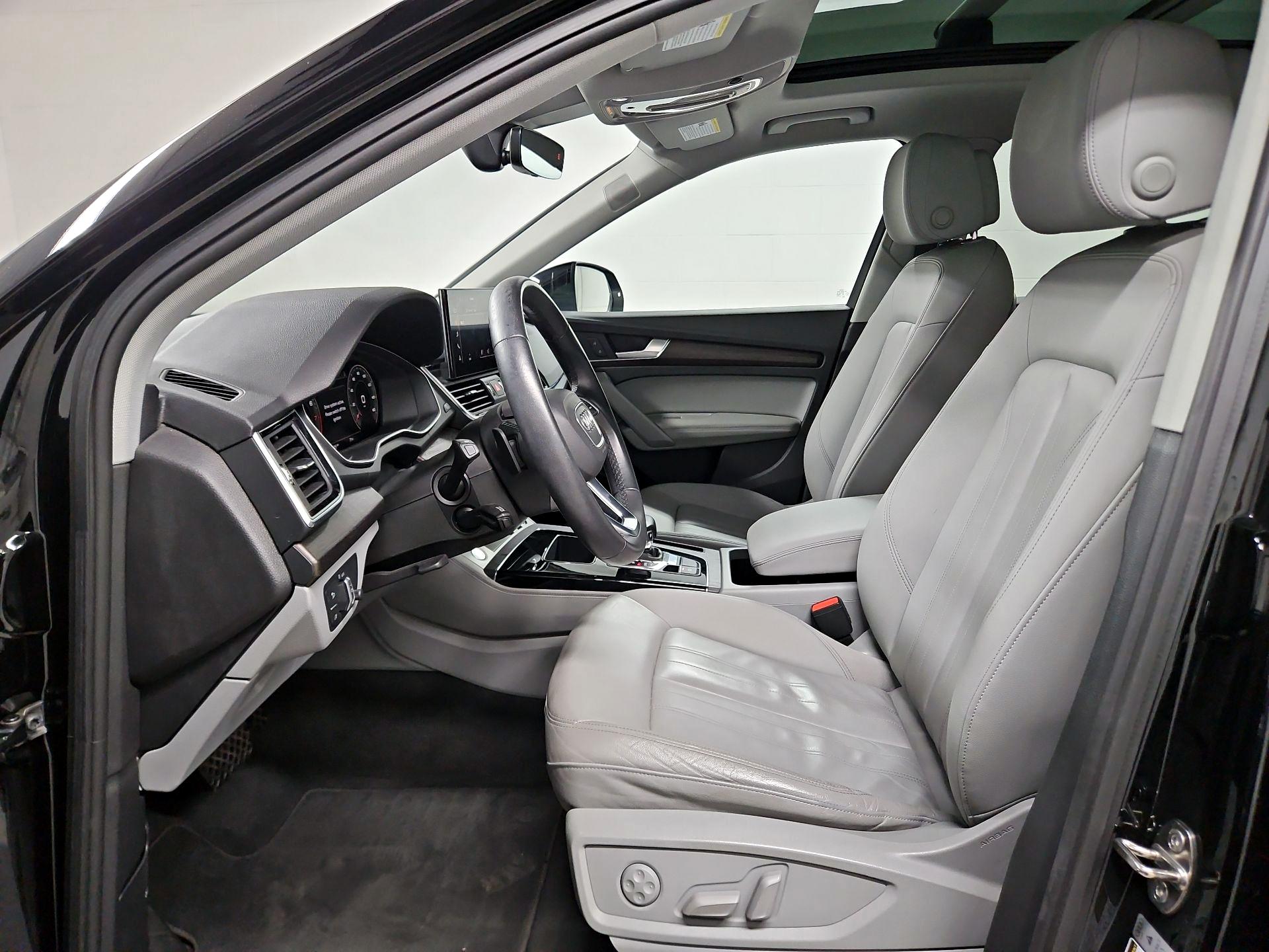 Thumbnail: 2021 Audi Q5 - 11