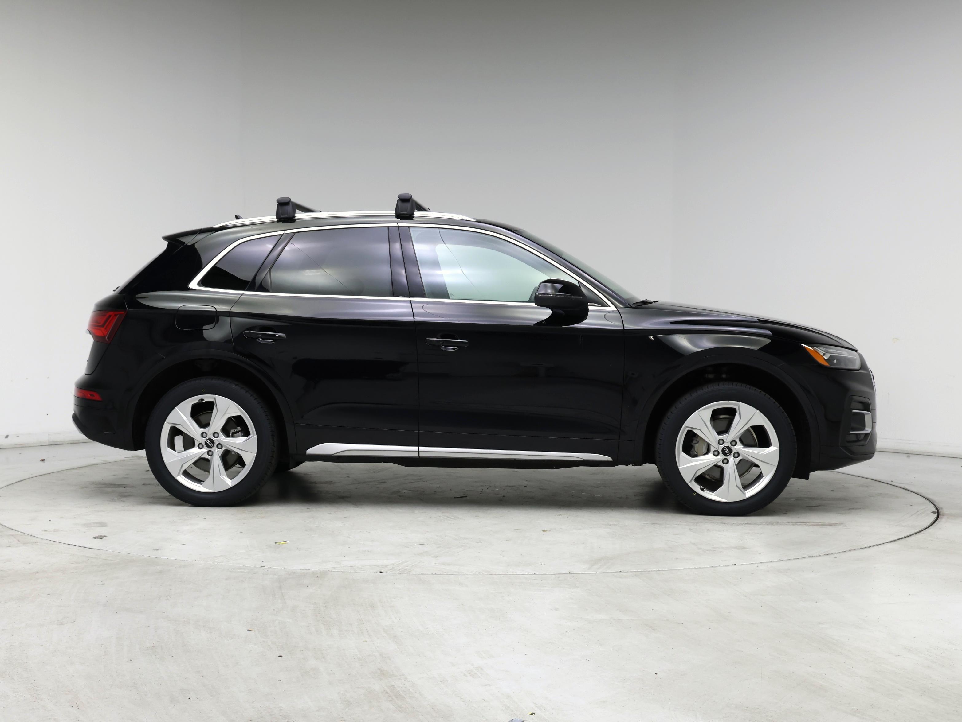 Thumbnail: 2021 Audi Q5 - 7