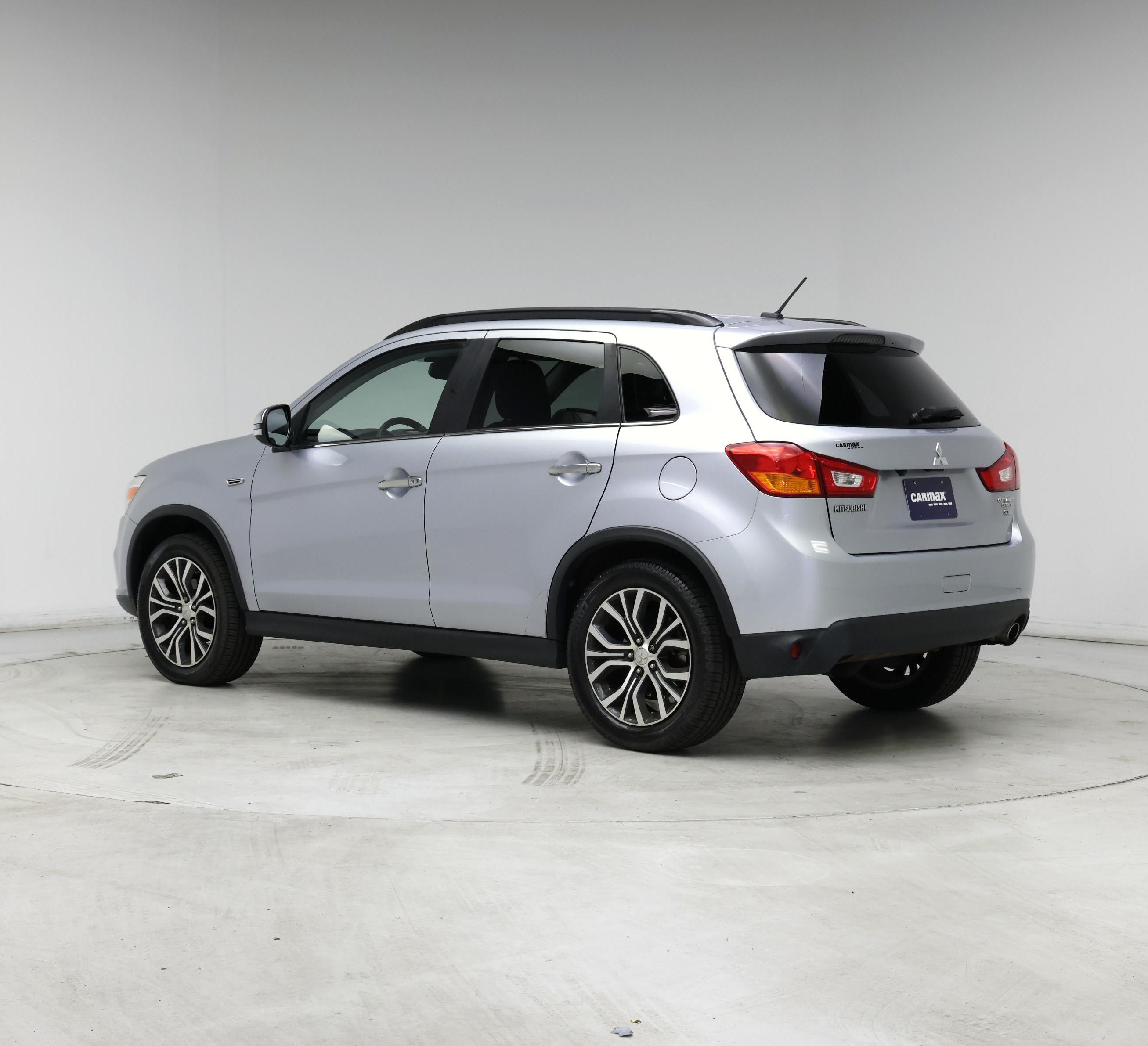 Thumbnail: 2016 Mitsubishi Outlander Sport - 2