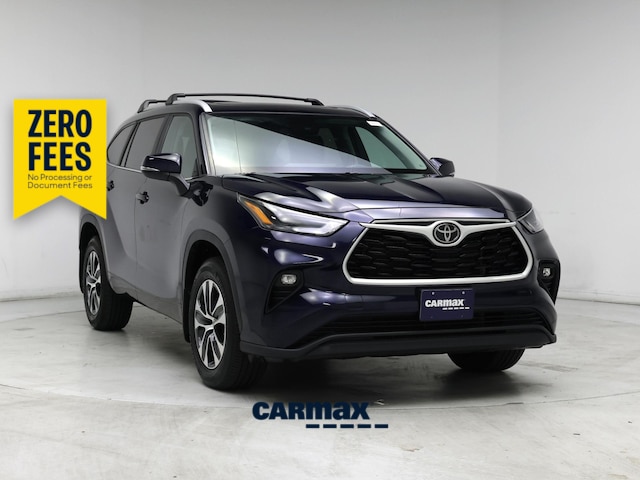 Blue 2023 Toyota Highlander XLE AWD SUV / Crossover All-Wheel Drive Automatic