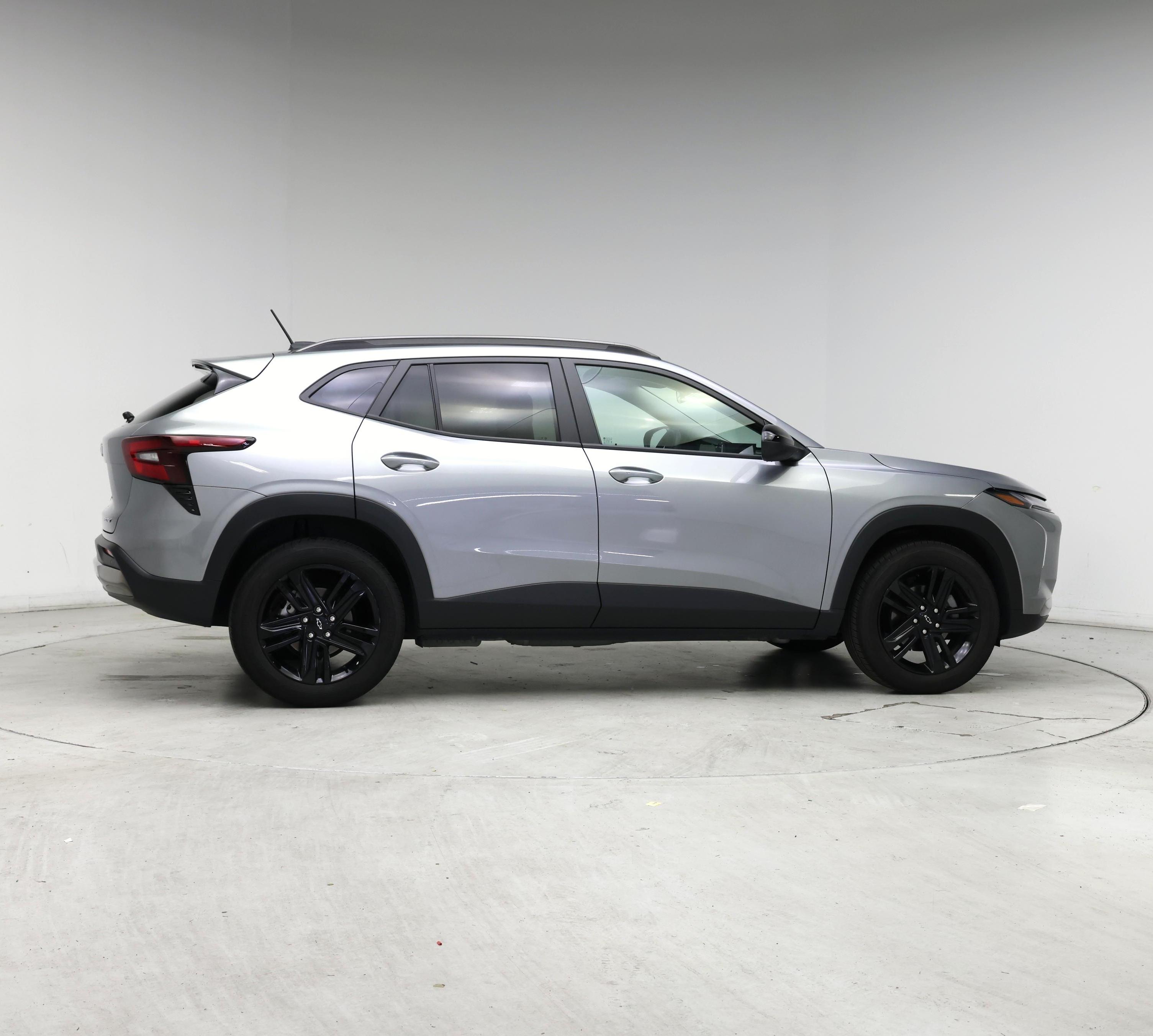 Thumbnail: 2025 Chevrolet Trax - 7