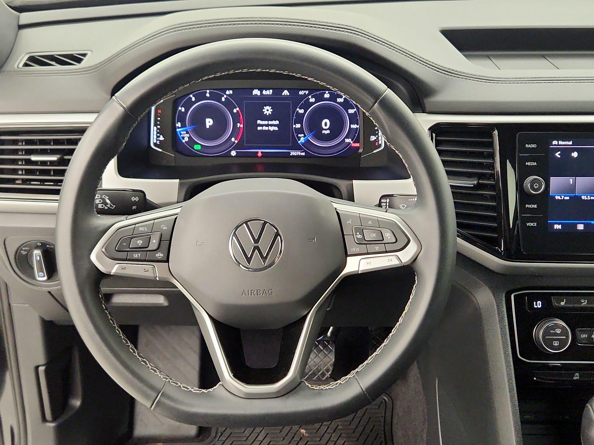 Thumbnail: 2022 Volkswagen Atlas - 10