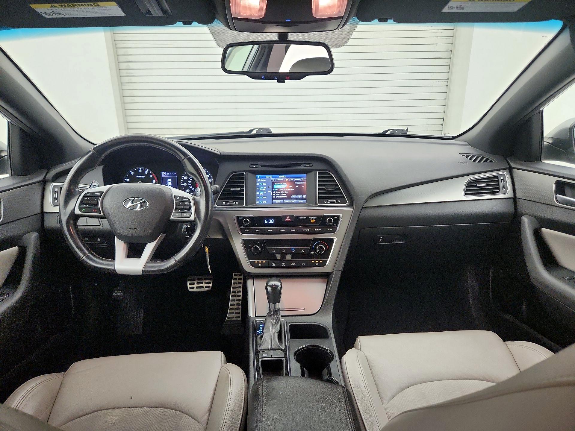 Thumbnail: 2017 Hyundai Sonata - 9