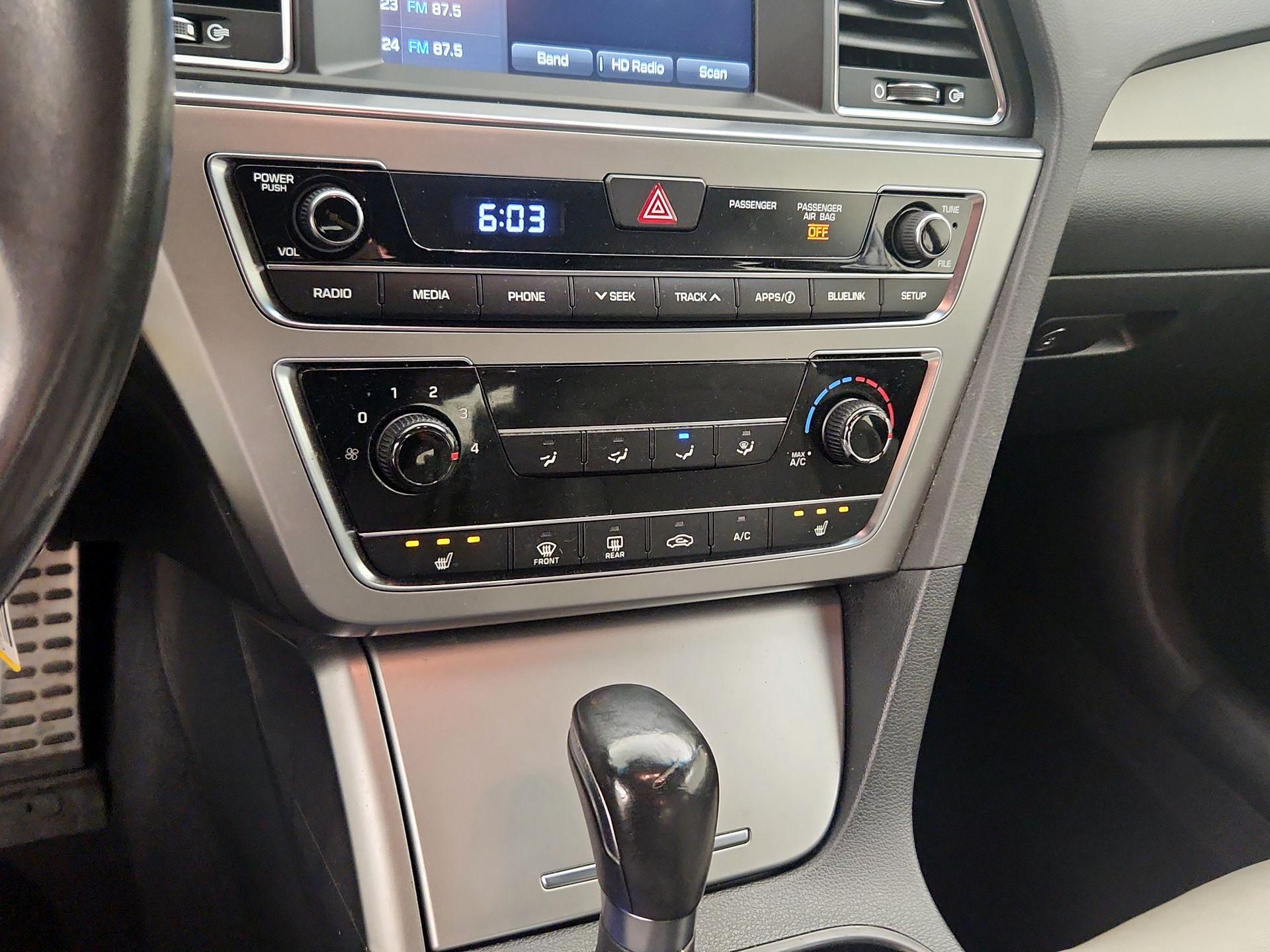 Thumbnail: 2017 Hyundai Sonata - 16