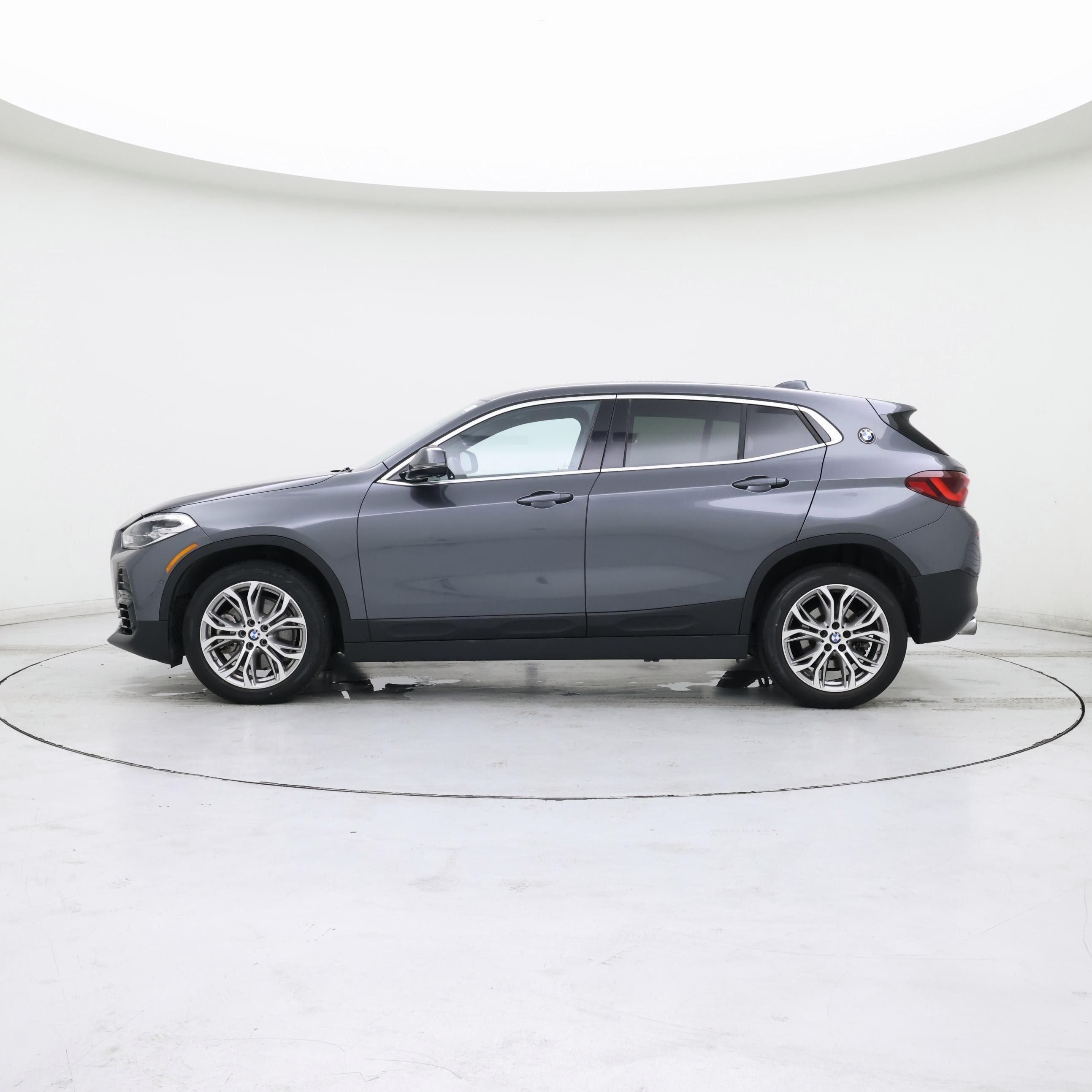 Thumbnail: 2022 BMW X2 - 3