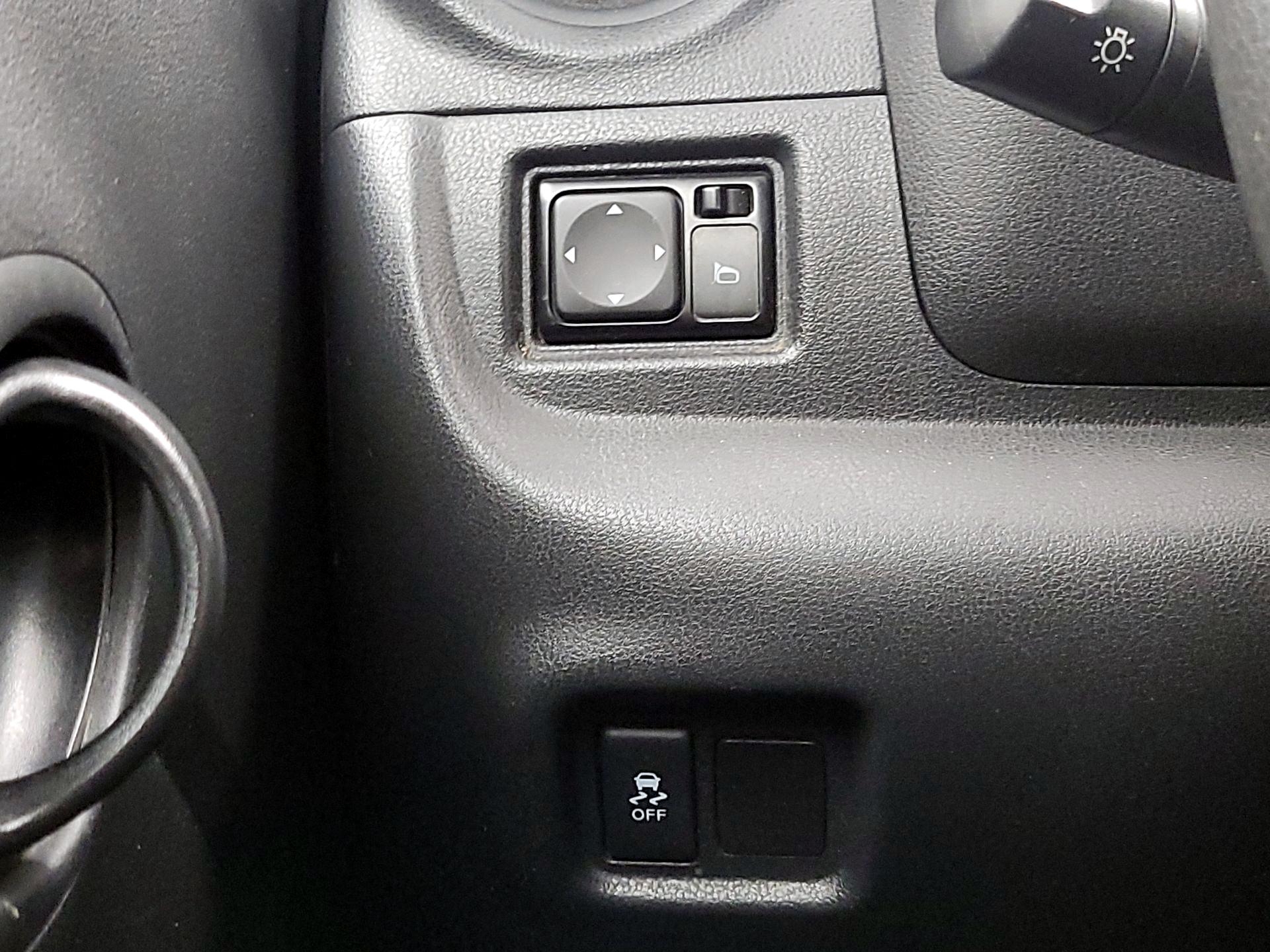 Thumbnail: 2018 Nissan Versa - 13