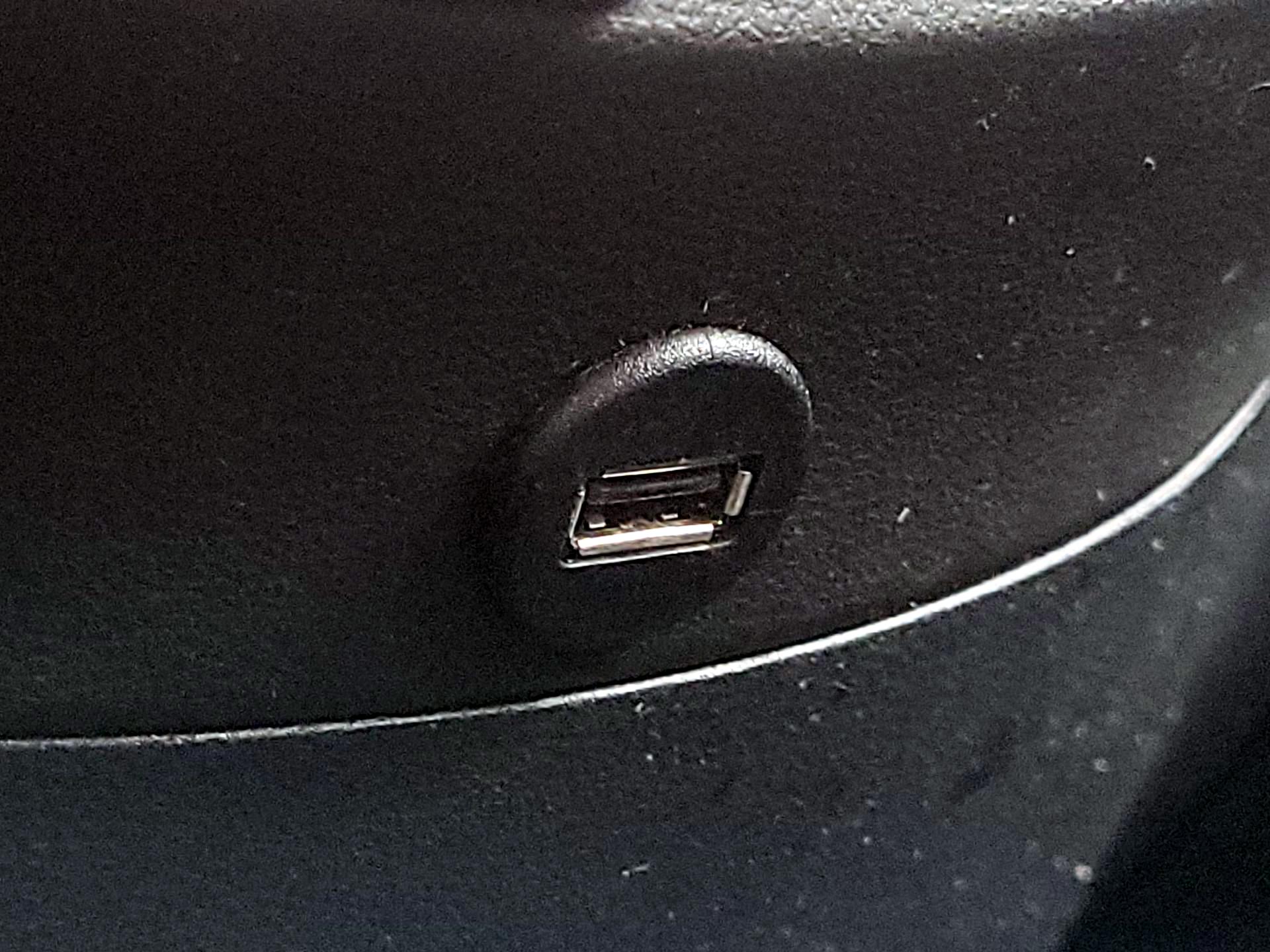 Thumbnail: 2018 Nissan Versa - 17