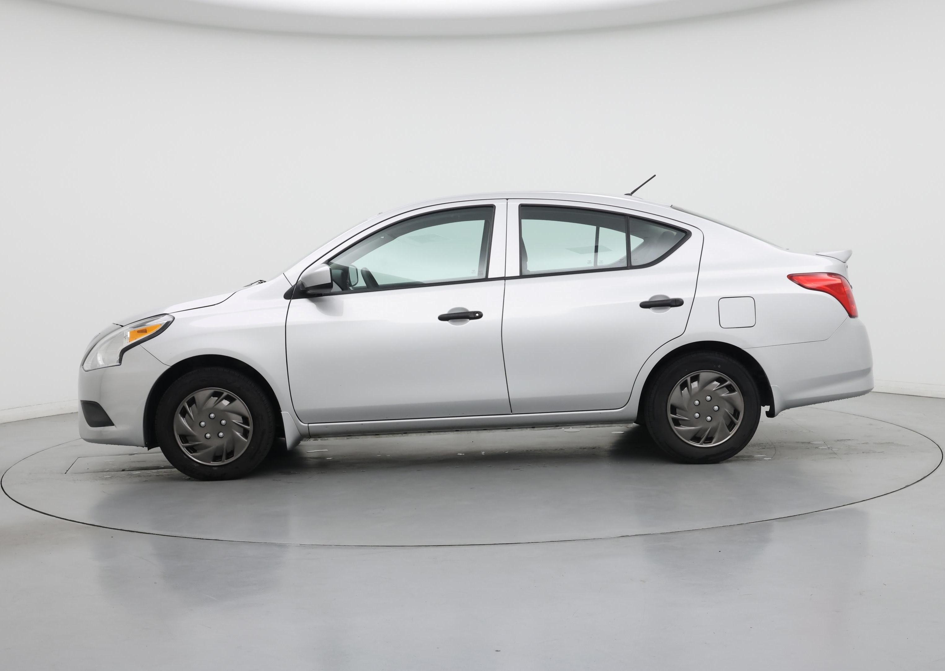 Thumbnail: 2018 Nissan Versa - 3