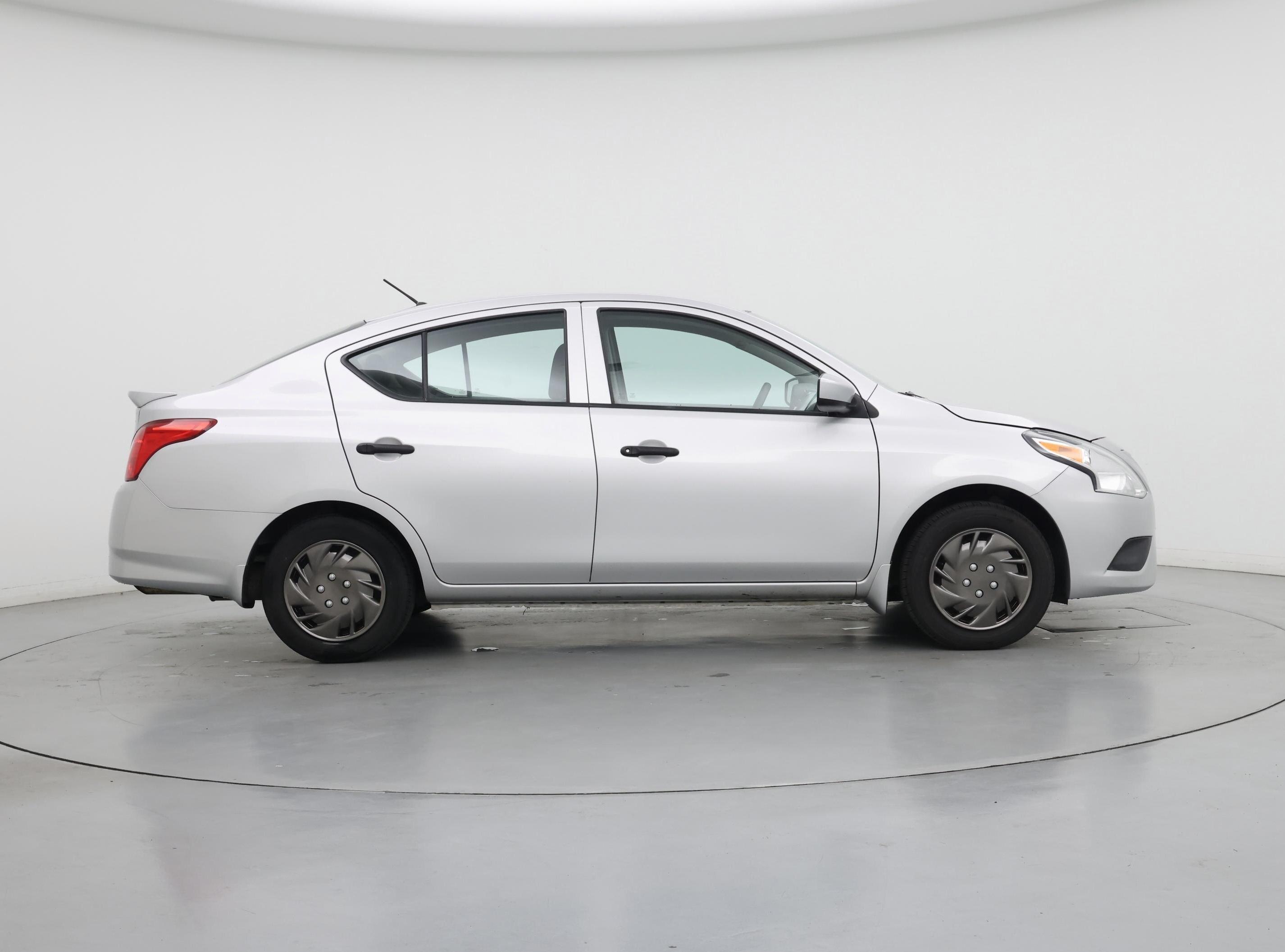Thumbnail: 2018 Nissan Versa - 7
