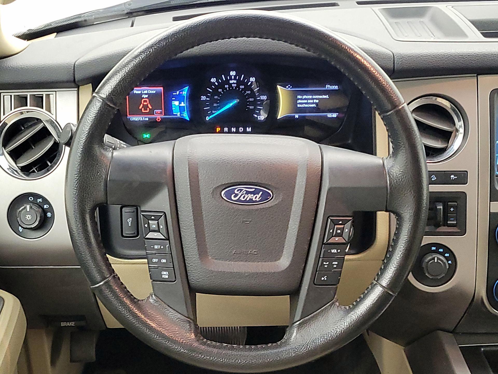 Thumbnail: 2017 Ford Expedition - 10