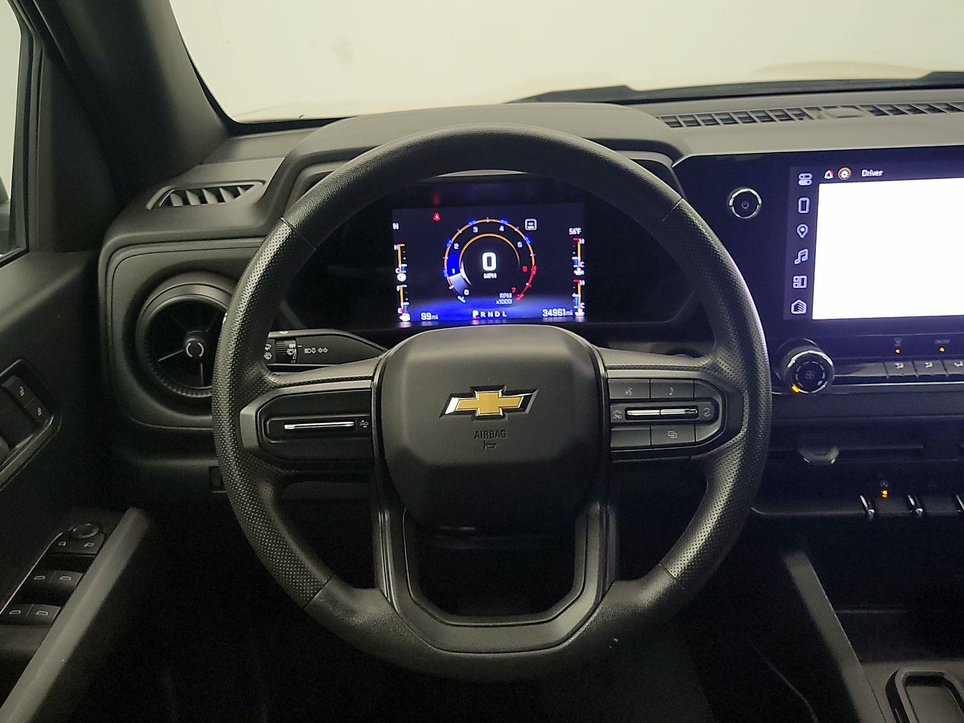 Thumbnail: 2023 Chevrolet Colorado - 10