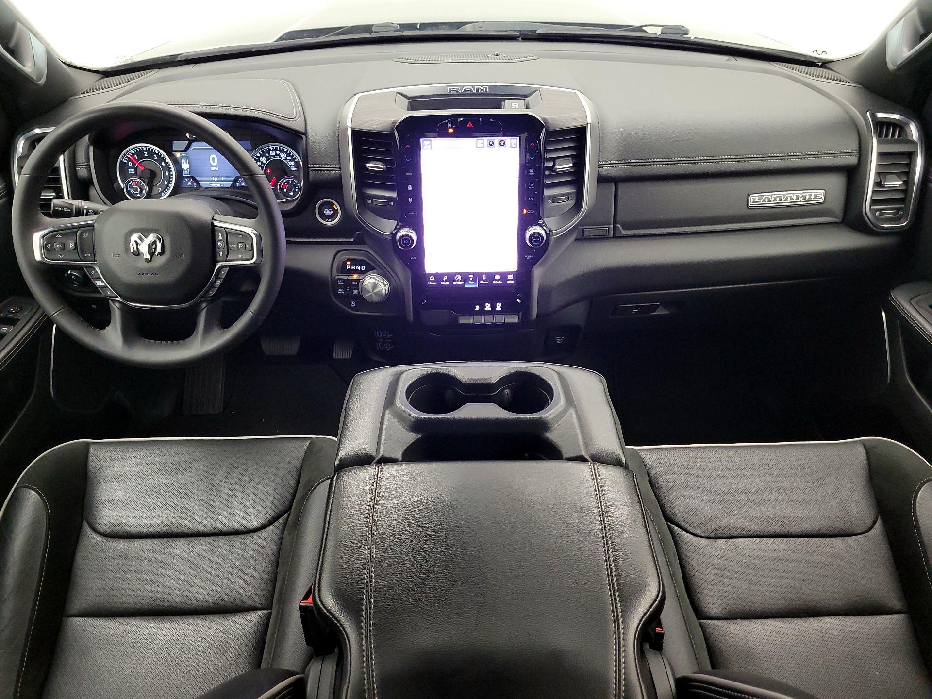Thumbnail: 2025 RAM 1500 - 9