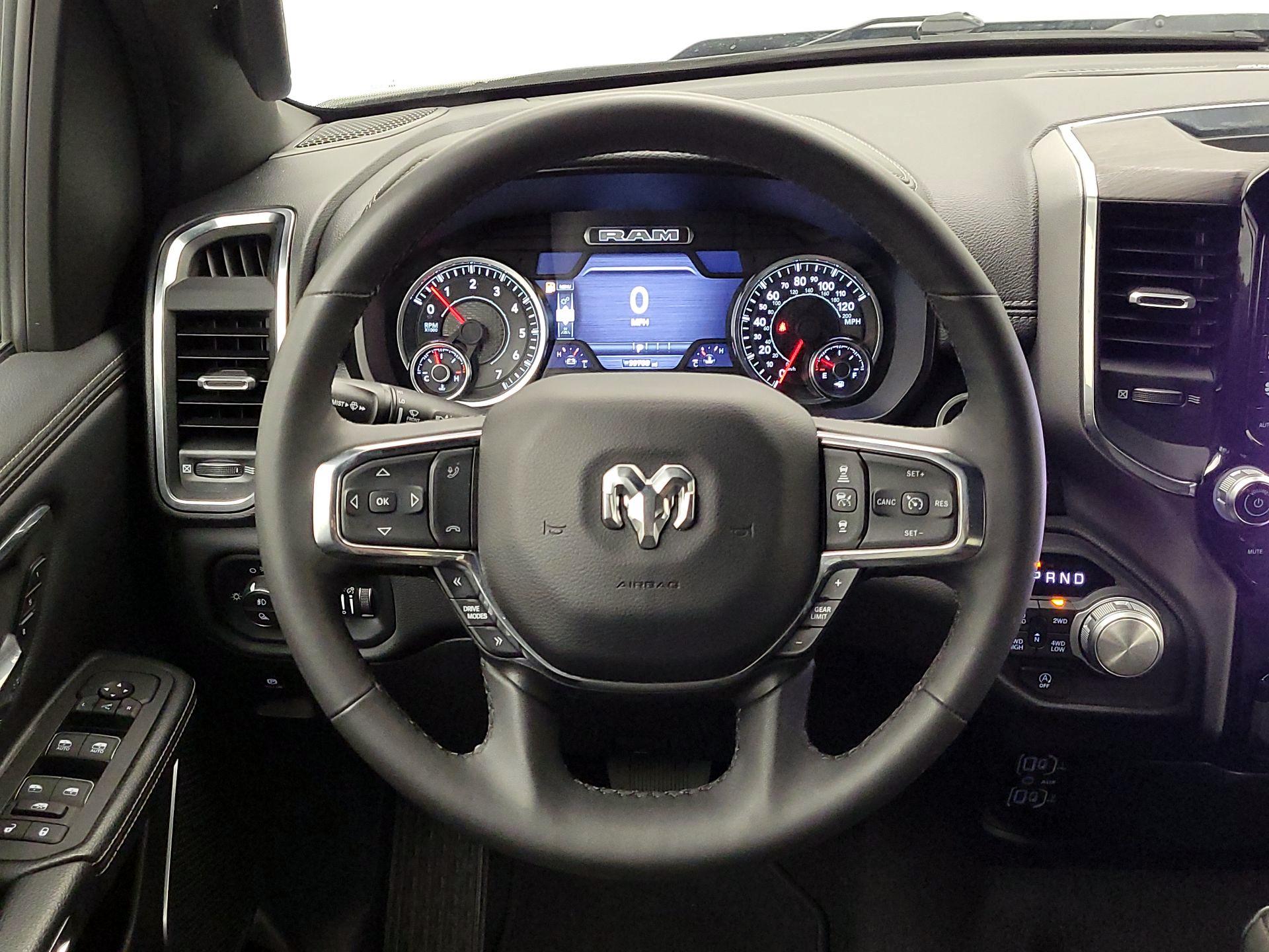 Thumbnail: 2025 RAM 1500 - 10