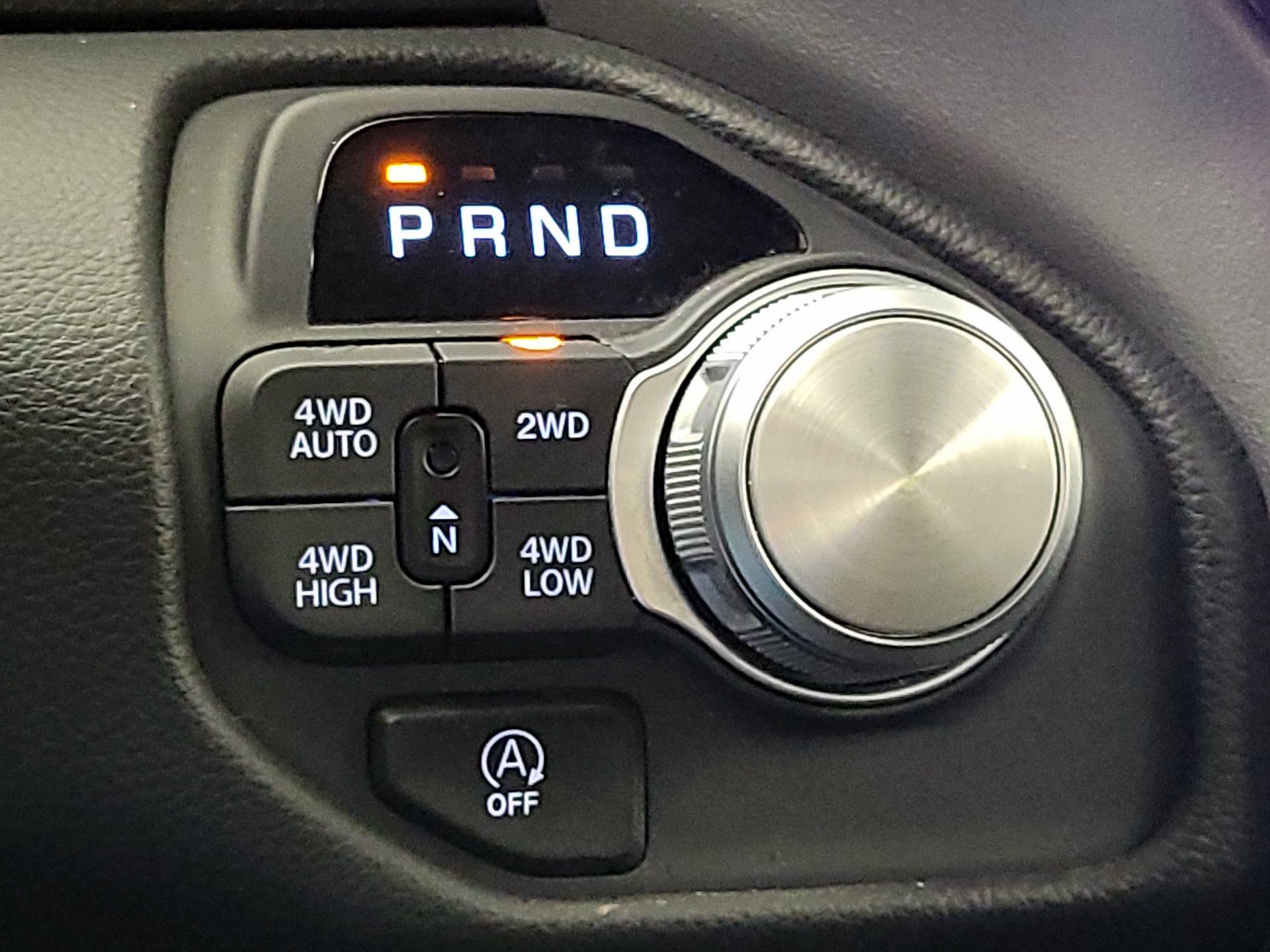 Thumbnail: 2025 RAM 1500 - 18