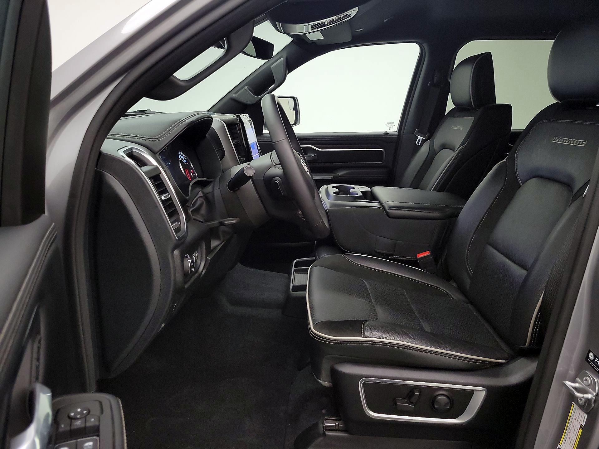 Thumbnail: 2025 RAM 1500 - 11