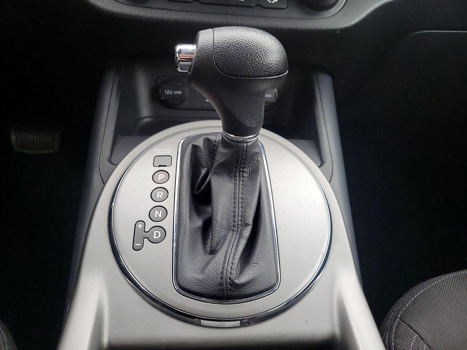 Thumbnail: 2014 Kia Sportage - 17