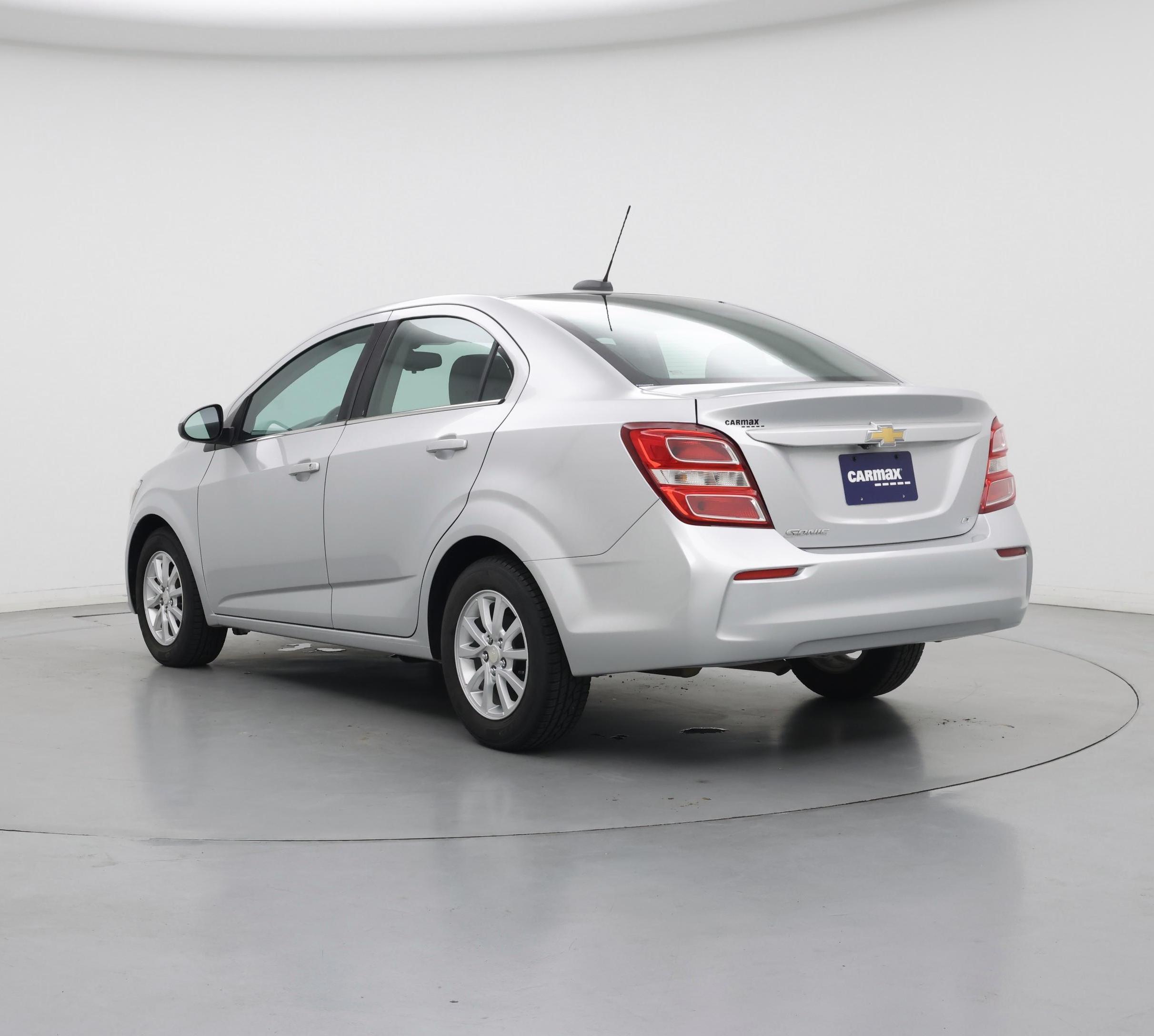 Thumbnail: 2017 Chevrolet Sonic - 2