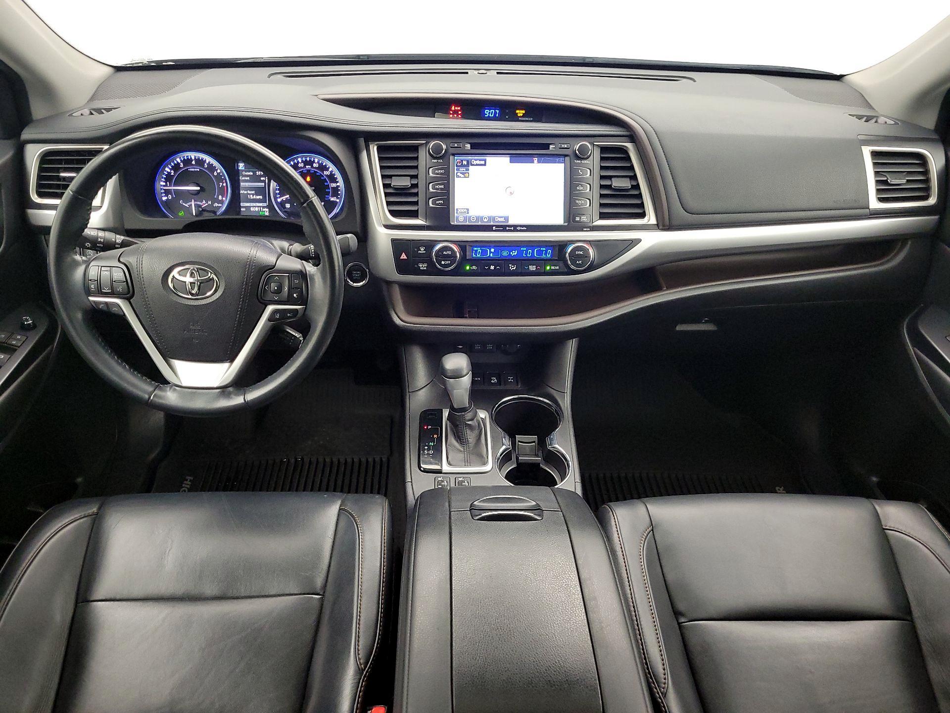 Thumbnail: 2017 Toyota Highlander - 9