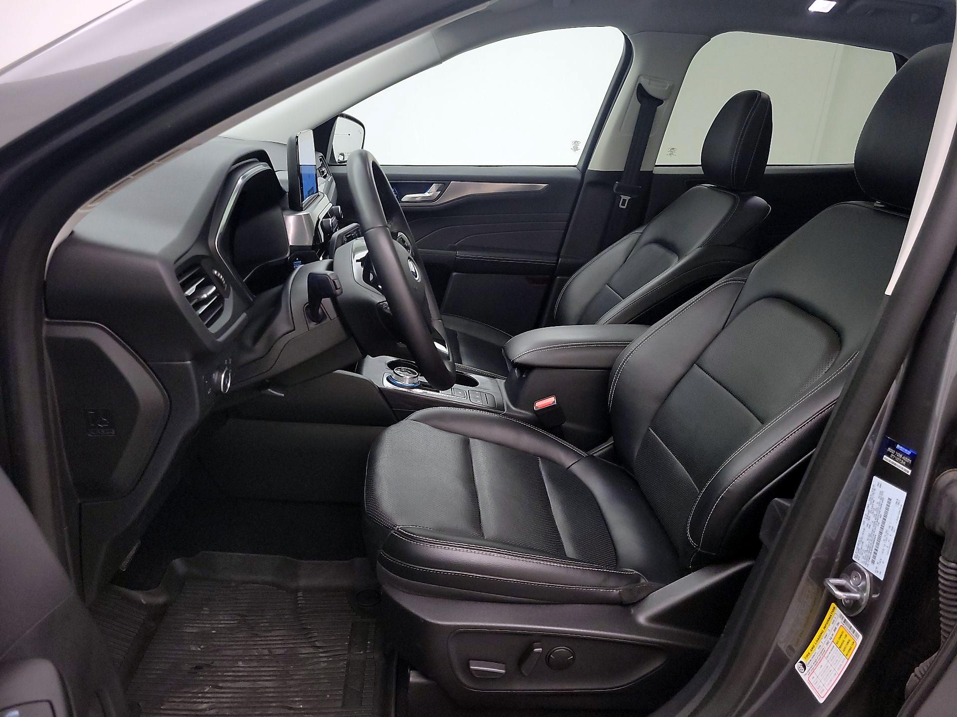 Thumbnail: 2022 Ford Escape - 11