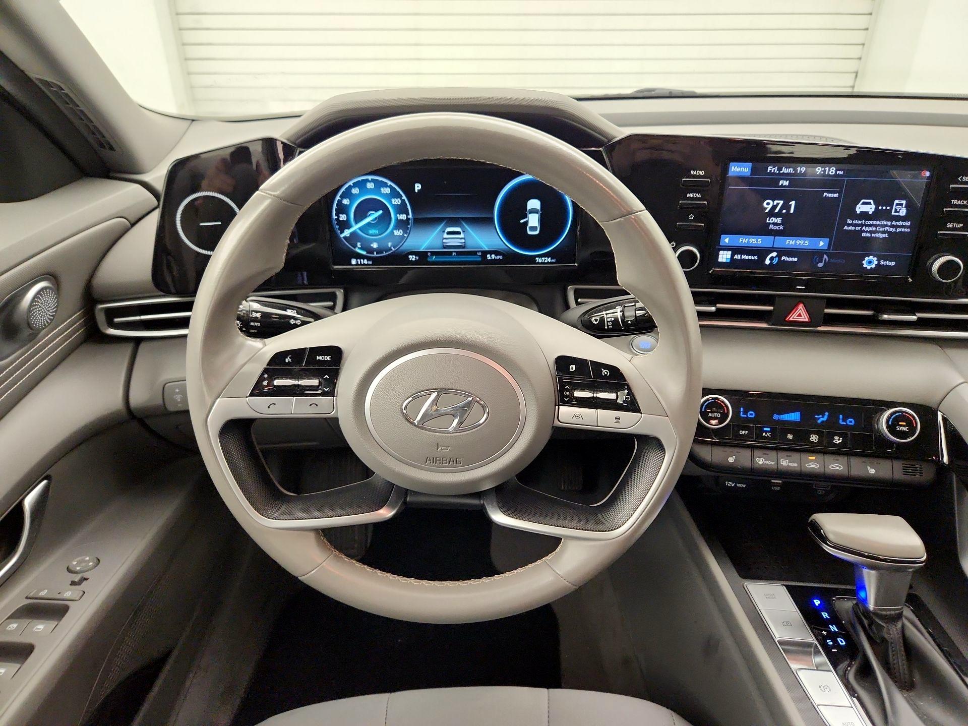 Thumbnail: 2022 Hyundai Elantra - 10