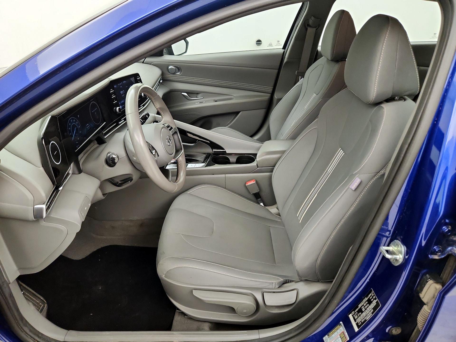 Thumbnail: 2022 Hyundai Elantra - 11