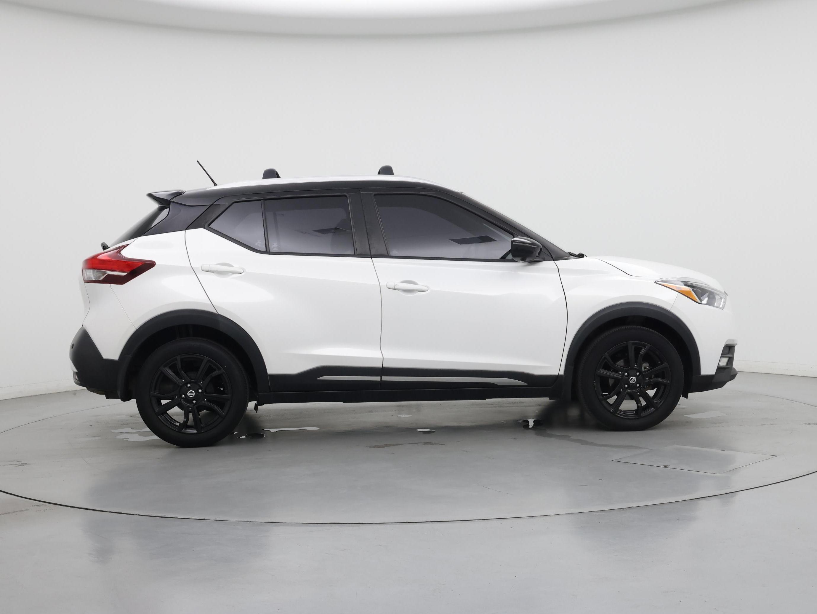 Thumbnail: 2020 Nissan Kicks - 7