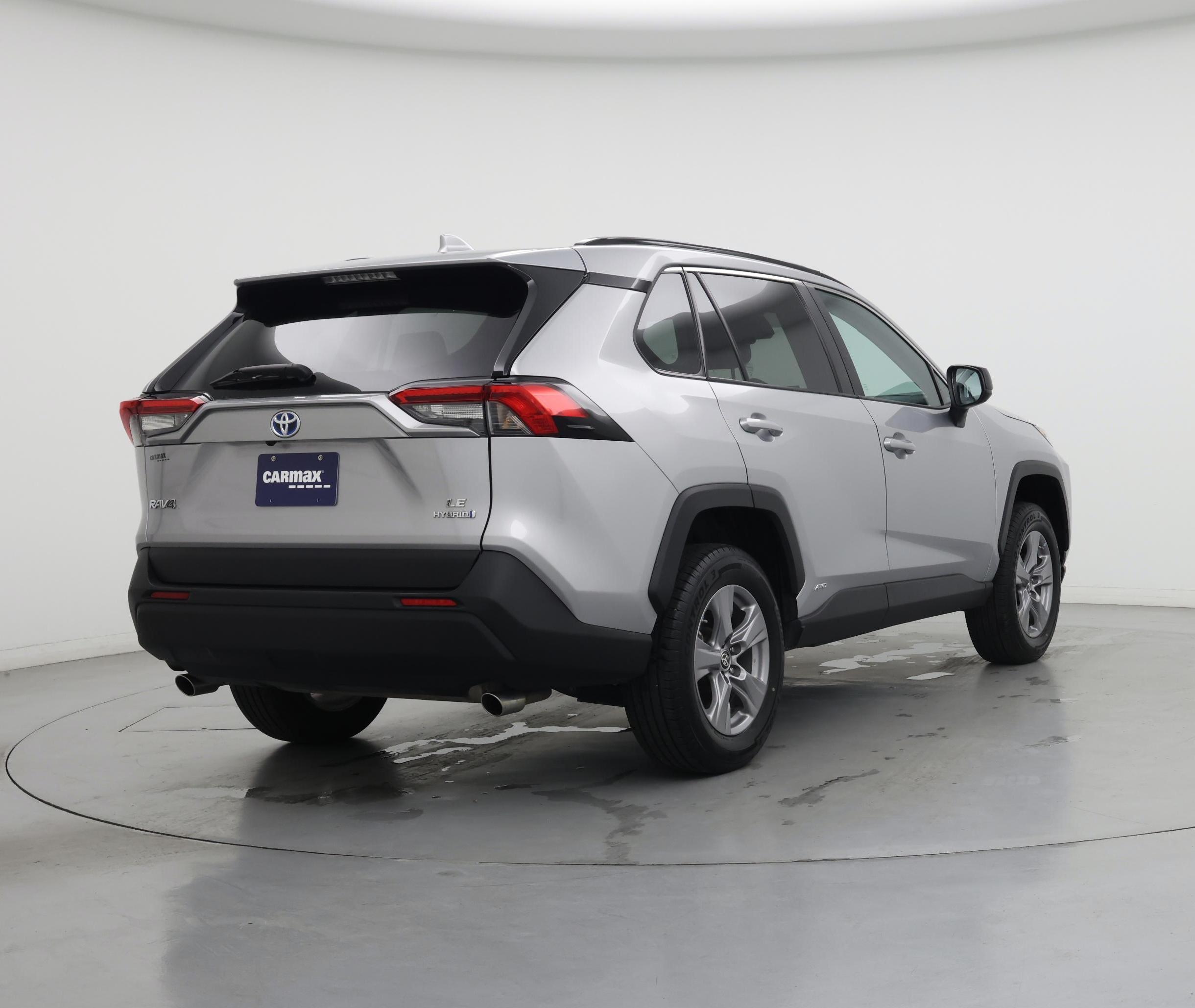 Thumbnail: 2022 Toyota RAV4 - 8