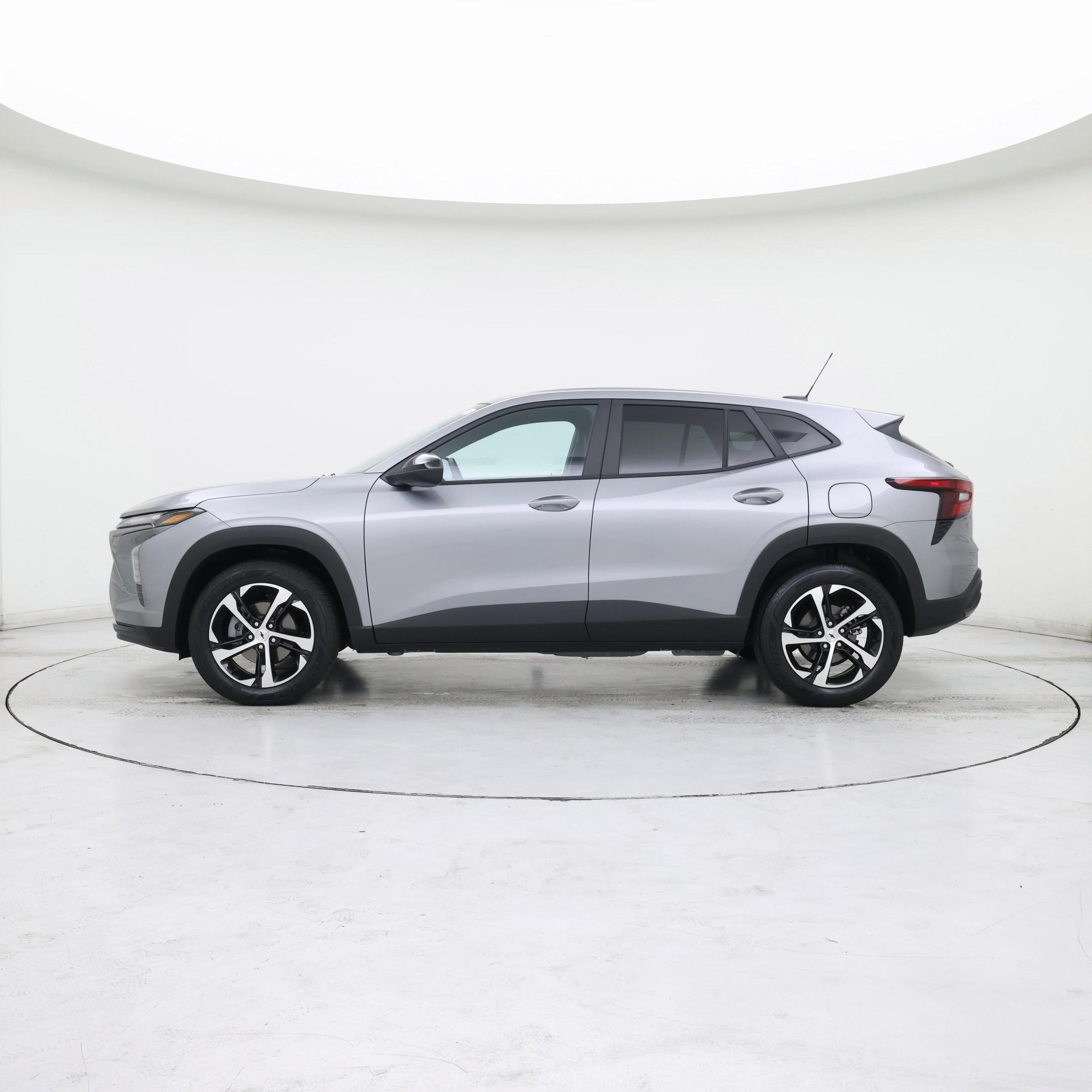 Thumbnail: 2026 Chevrolet Trax - 3