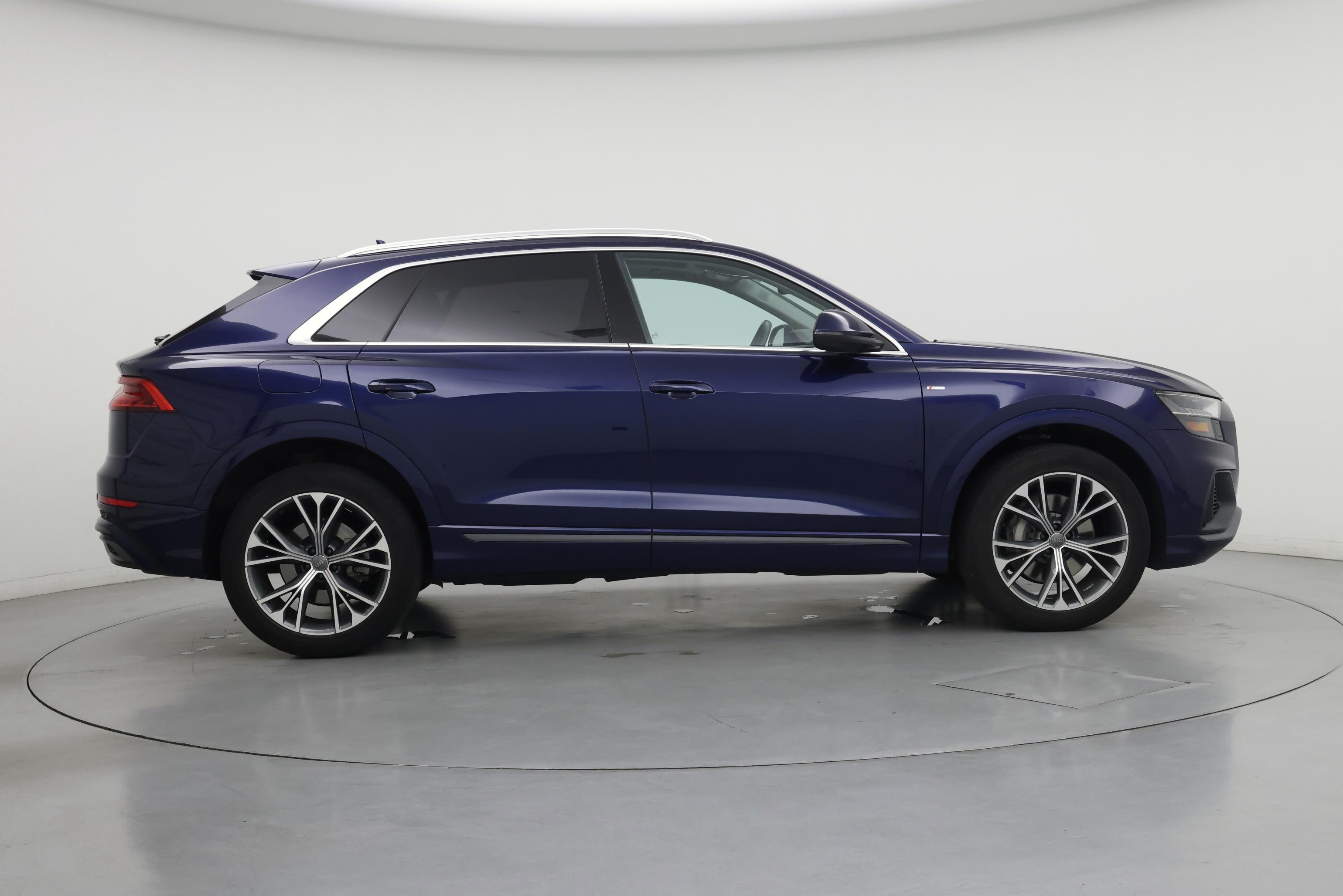 Thumbnail: 2021 Audi Q8 - 7