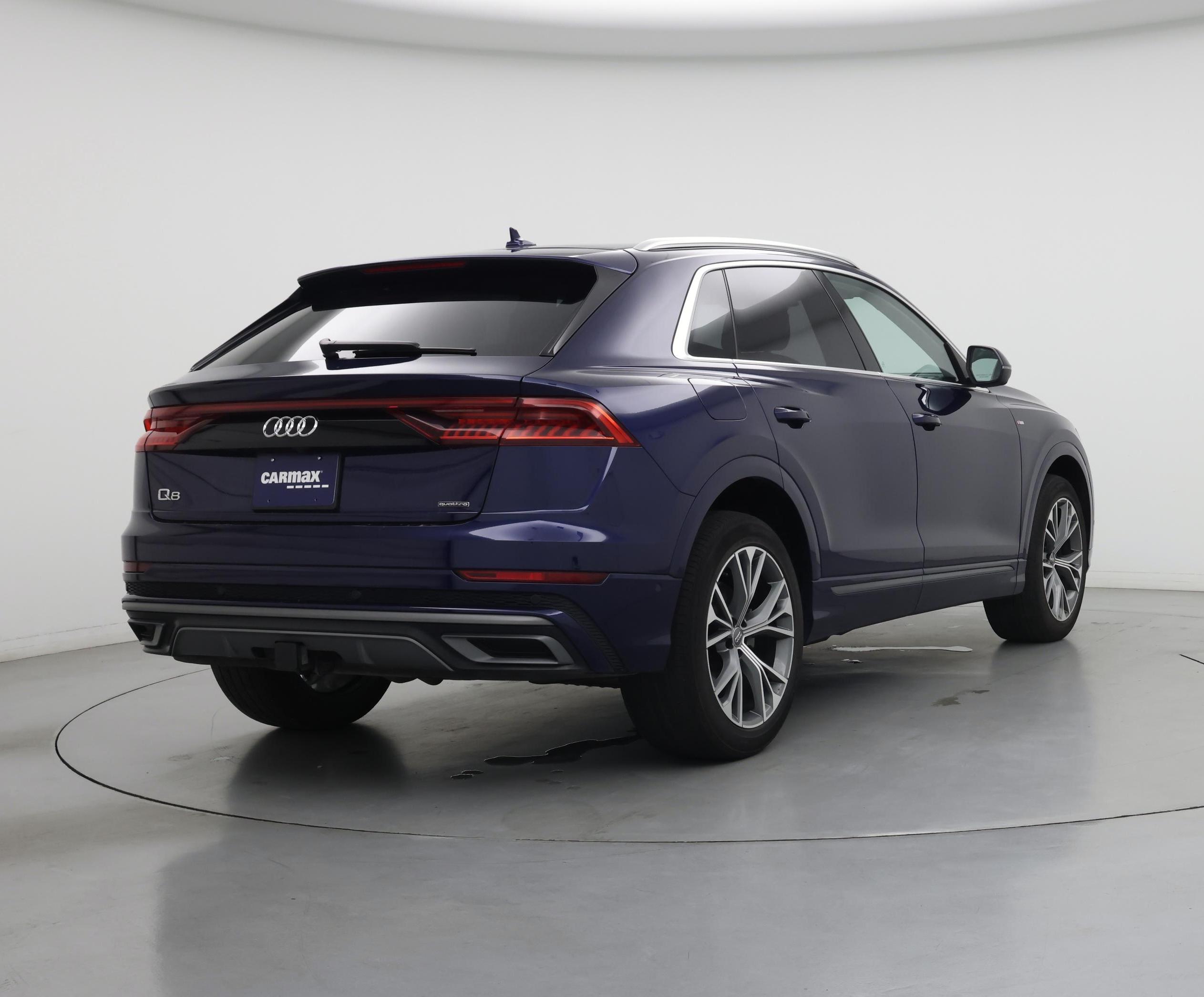 Thumbnail: 2021 Audi Q8 - 8