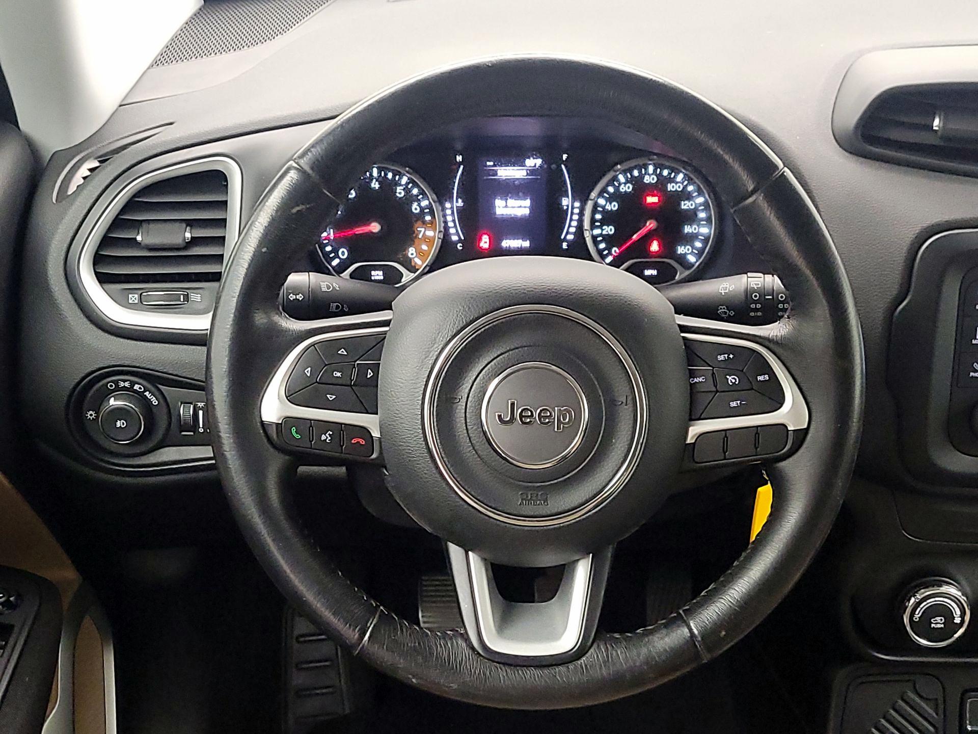 Thumbnail: 2016 Jeep Renegade - 10