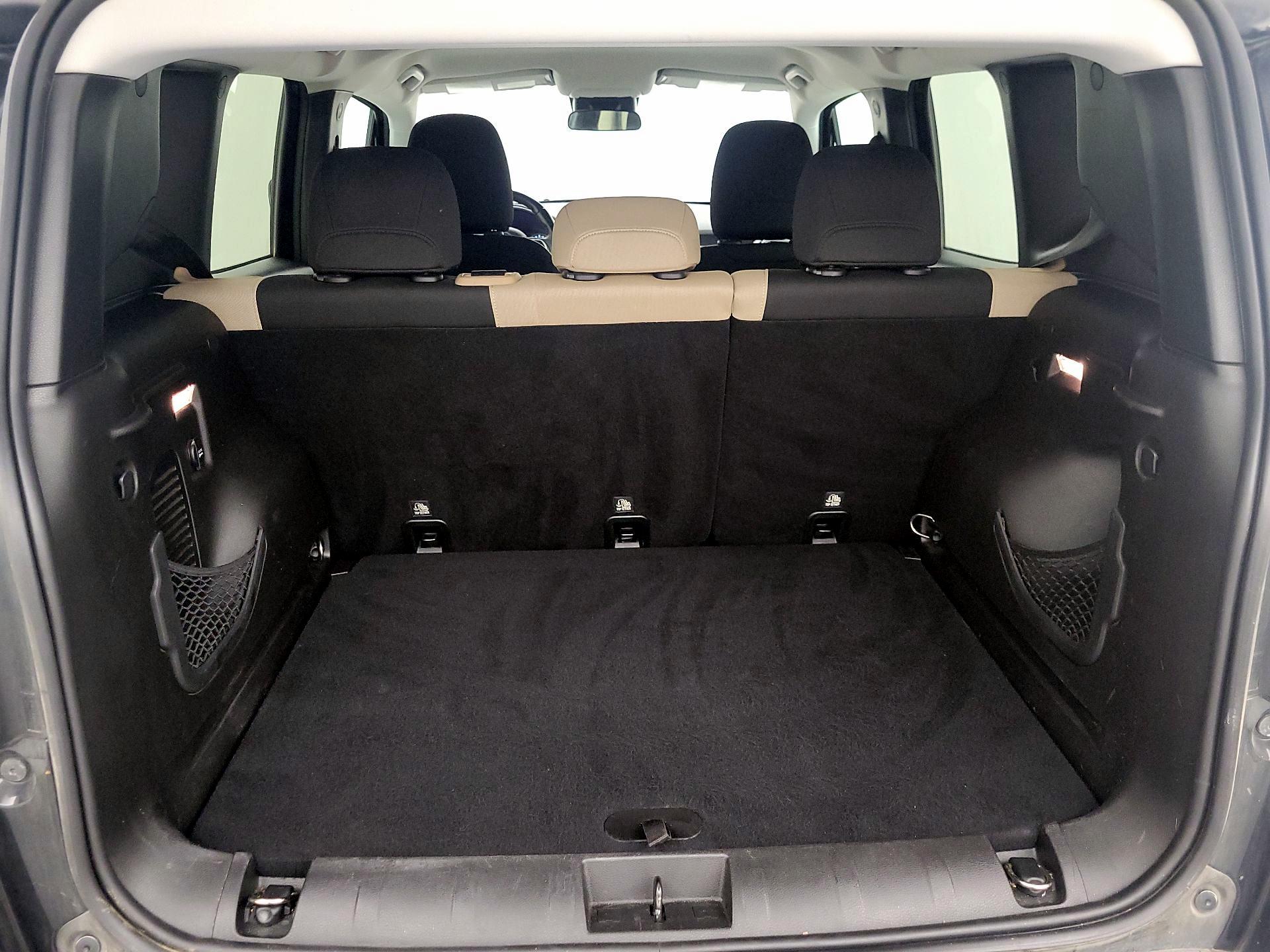 Thumbnail: 2016 Jeep Renegade - 20