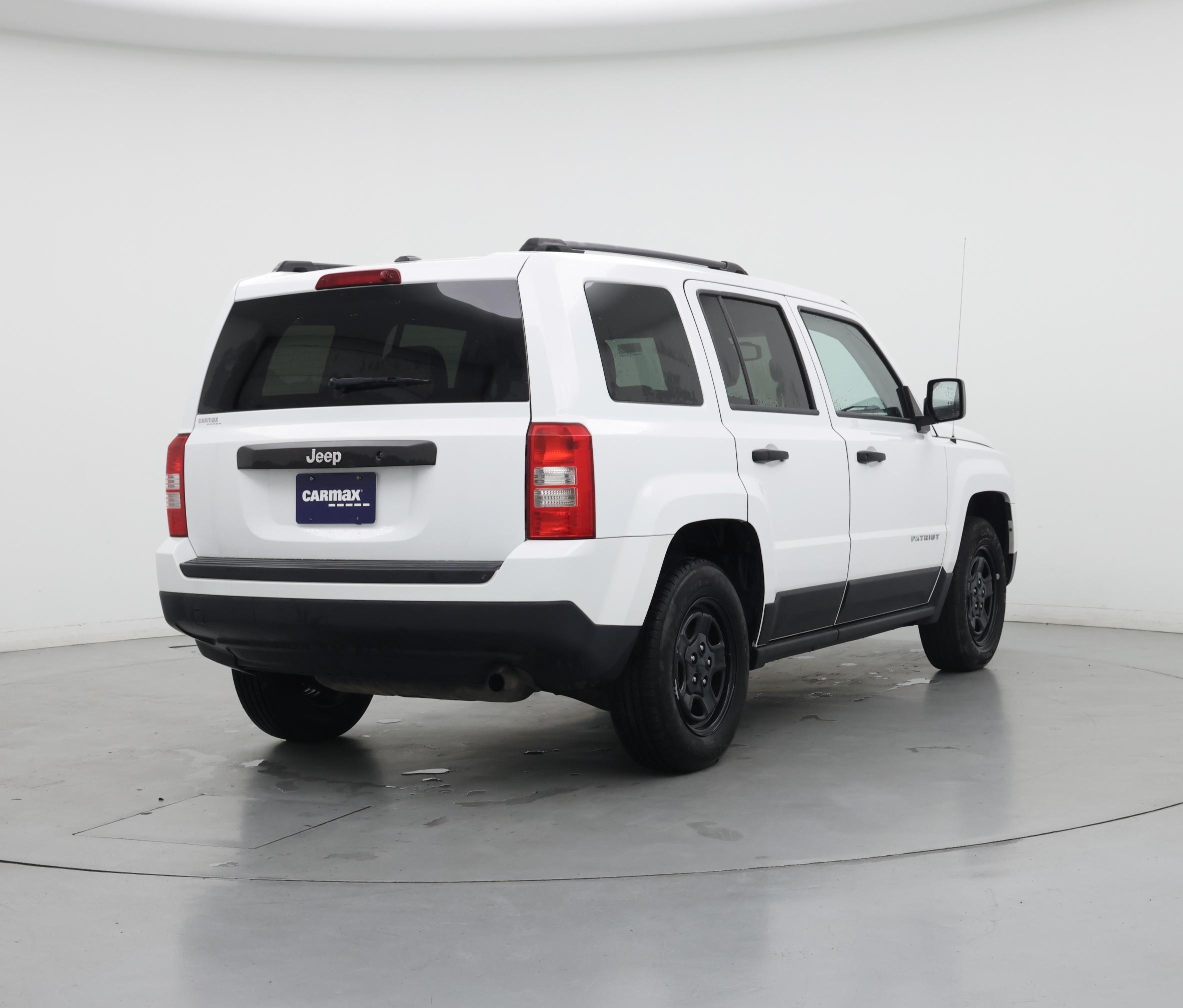 Thumbnail: 2017 Jeep Patriot - 8