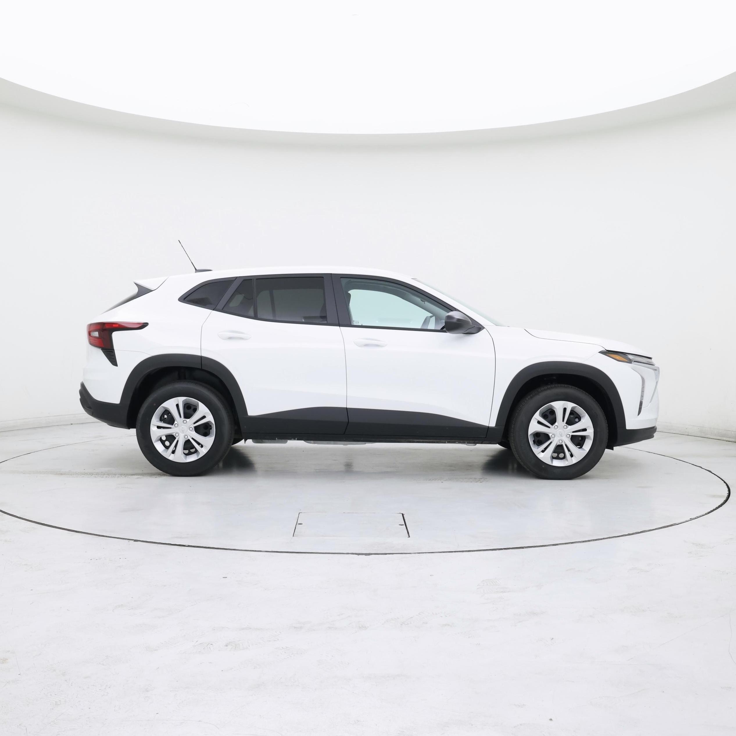 Thumbnail: 2026 Chevrolet Trax - 7