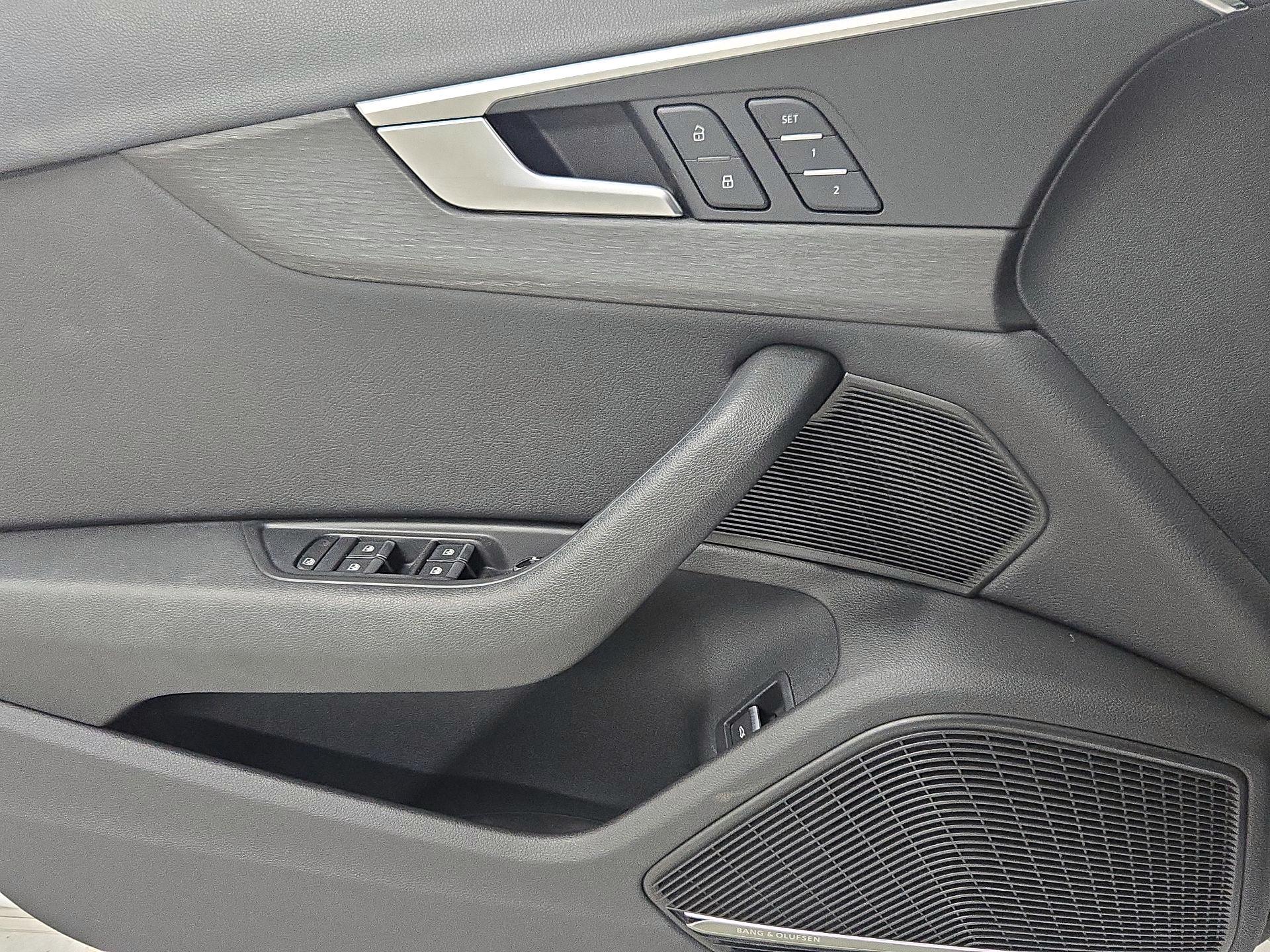 Thumbnail: 2017 Audi A4 - 12