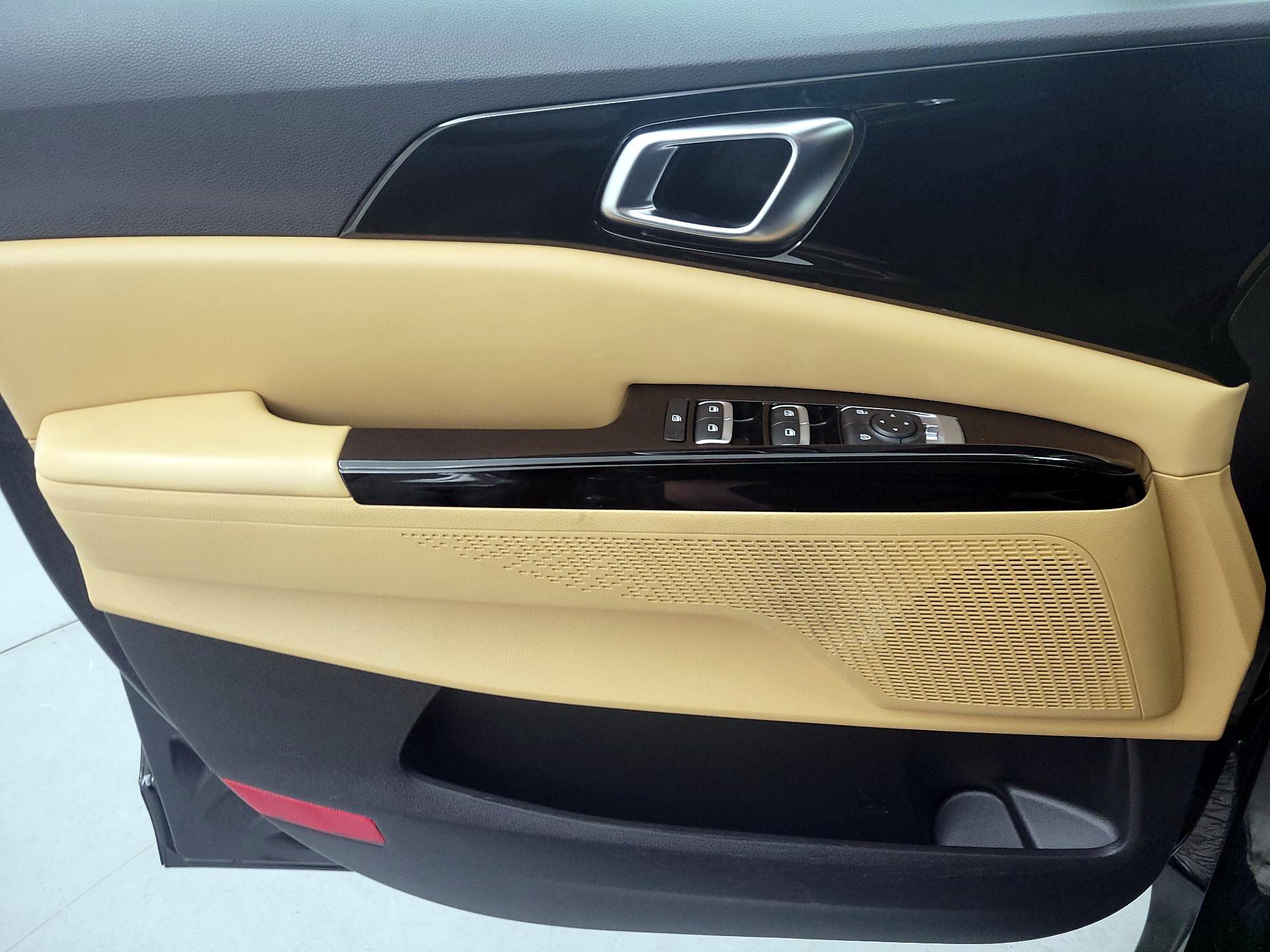 Thumbnail: 2024 Kia Carnival - 12