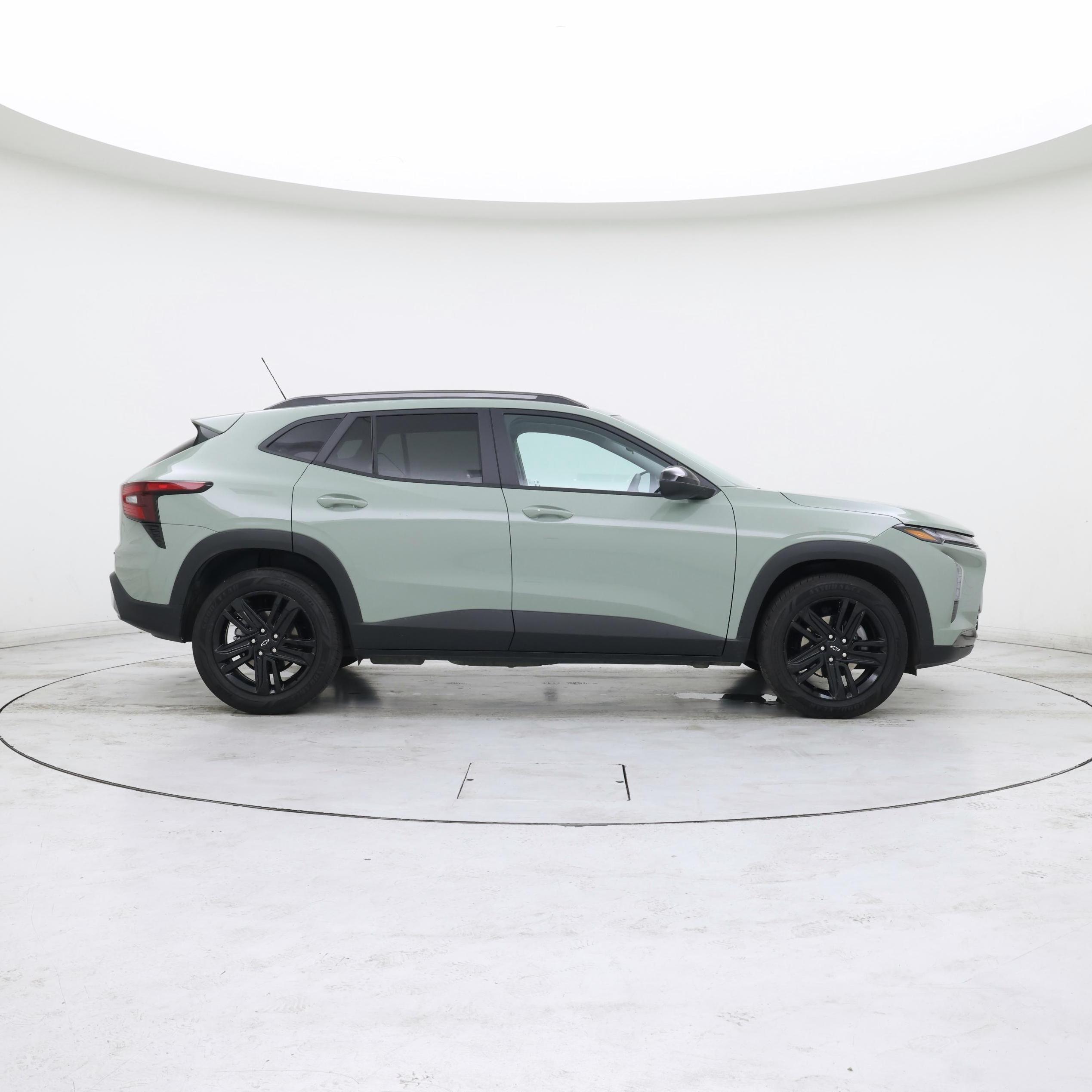 Thumbnail: 2025 Chevrolet Trax - 7
