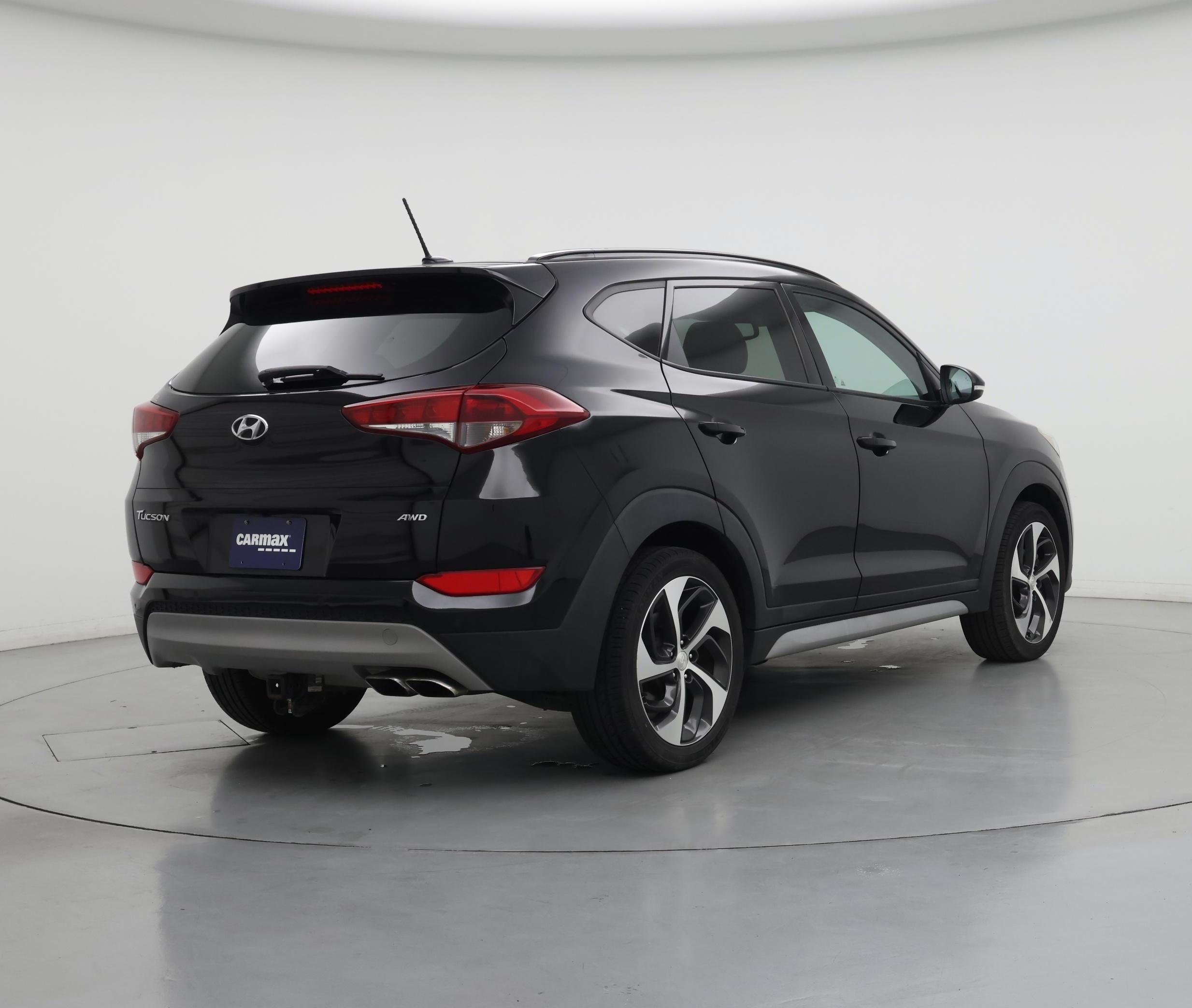 Thumbnail: 2017 Hyundai Tucson - 8