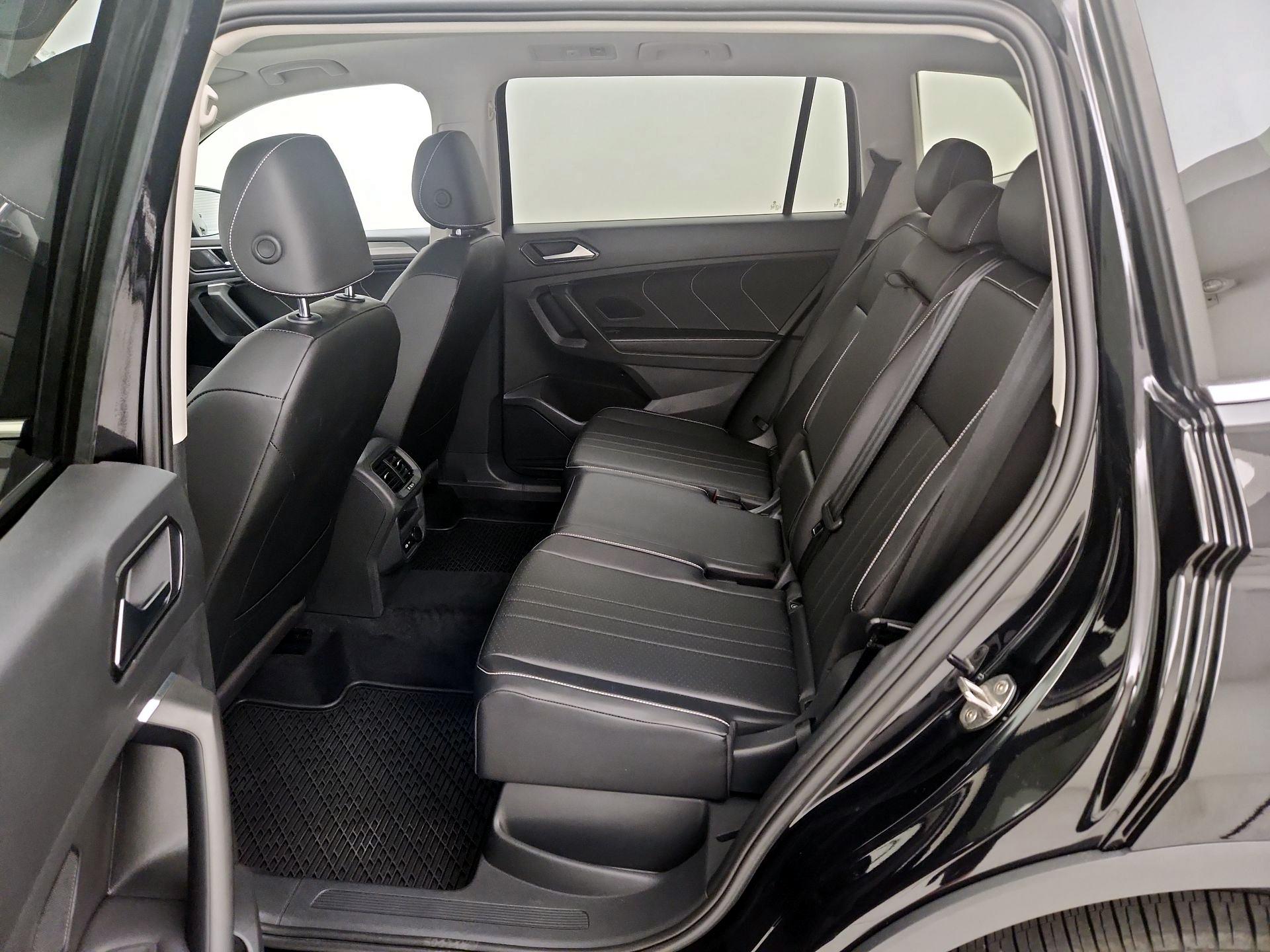 Thumbnail: 2022 Volkswagen Tiguan - 20